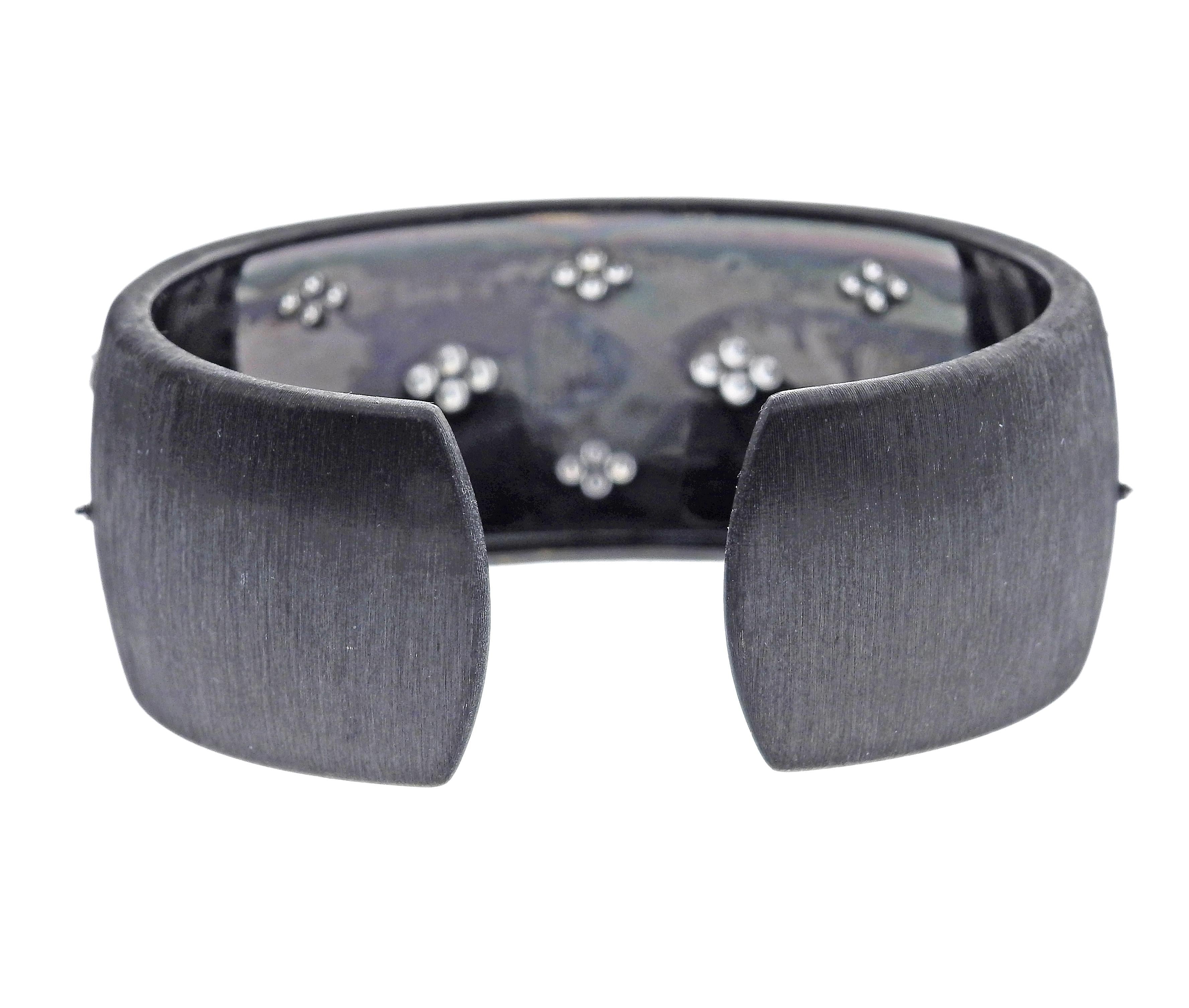 Round Cut Buccellati Macri AB Diamond Blackened Gold Cuff Bracelet For Sale