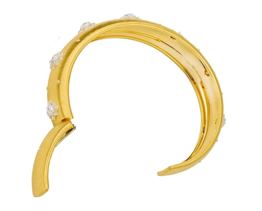 Manchette Macri Classica de Buccellati, avec diamants en or jaune Unisexe en vente