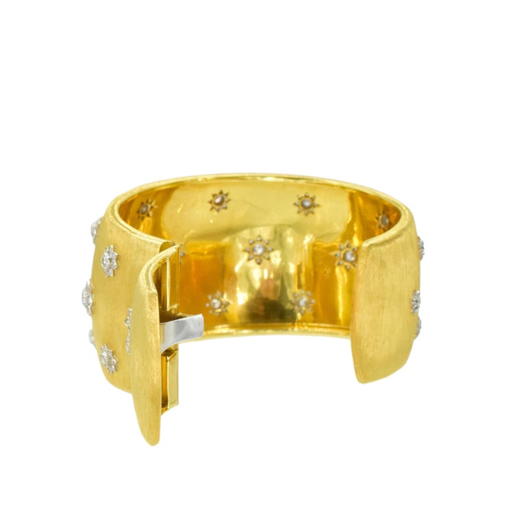 Buccellati 'Macri' Gold Bracelet and Ear Clip Suite For Sale 7