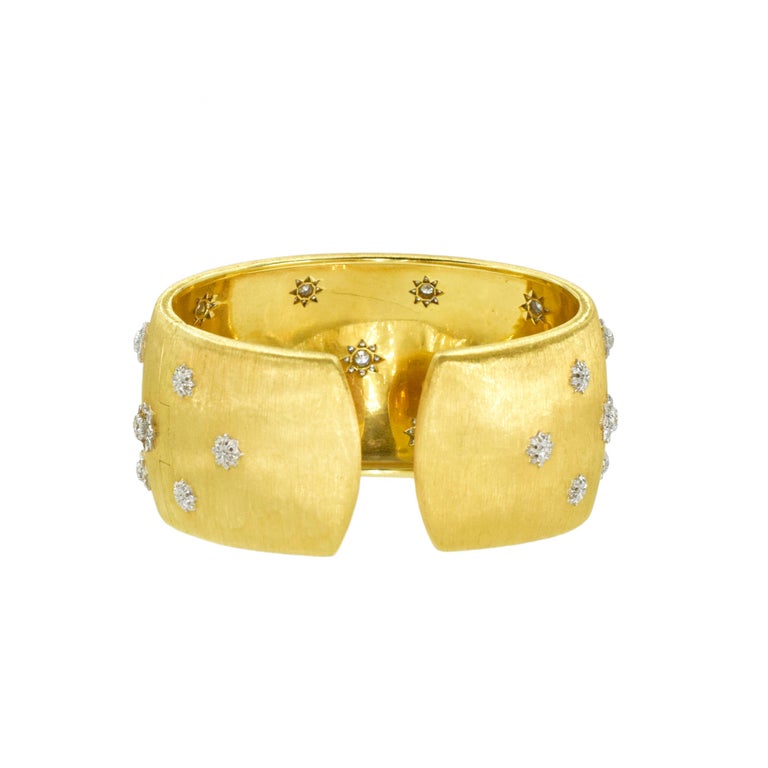Buccellati 'Macri' Gold Bracelet and Ear Clip Suite For Sale 8