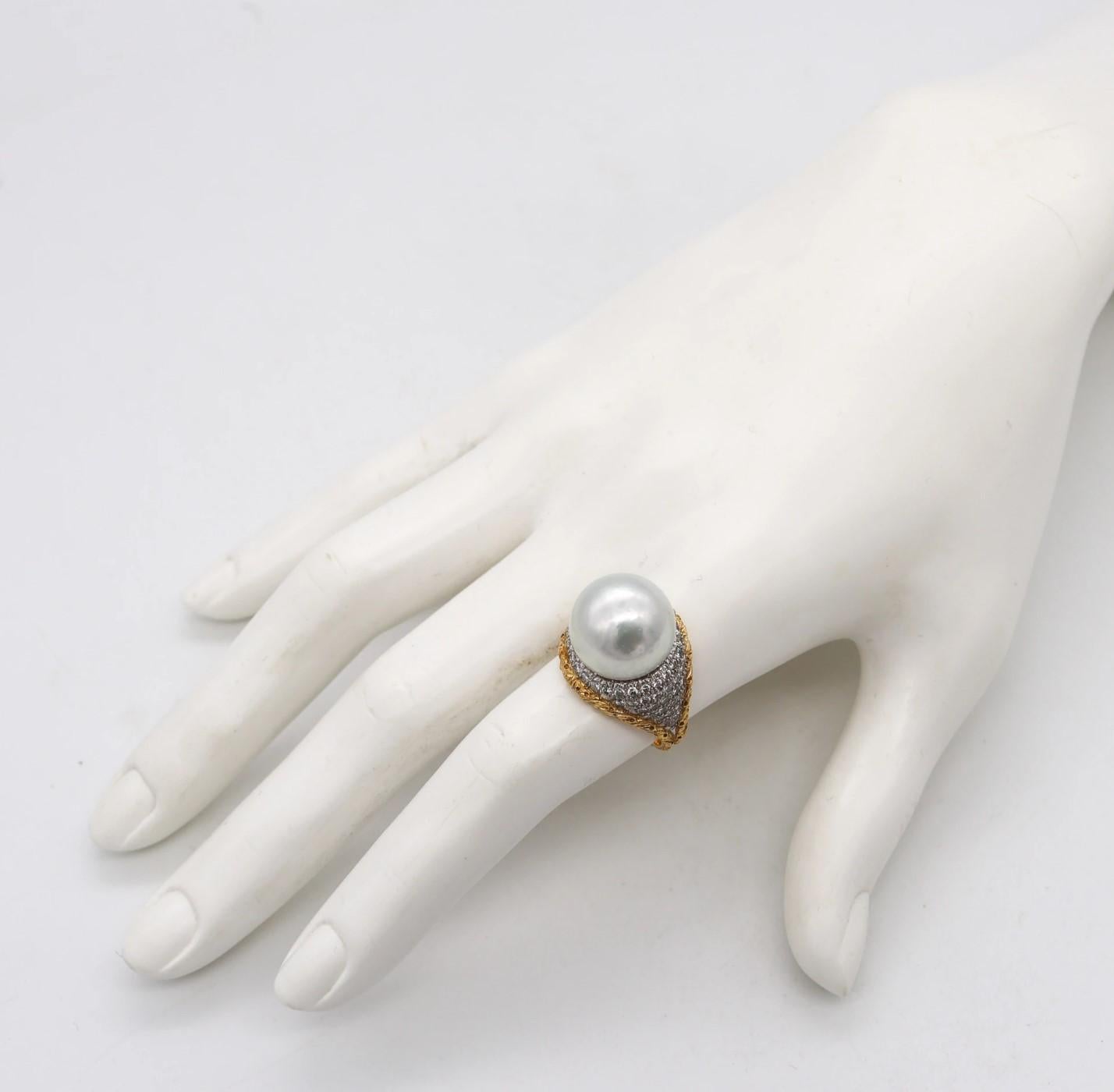 Women's Buccellati Milan Cocktail Ring in 18Kt Gold 1.20 Ctw Diamonds & Pearl For Sale