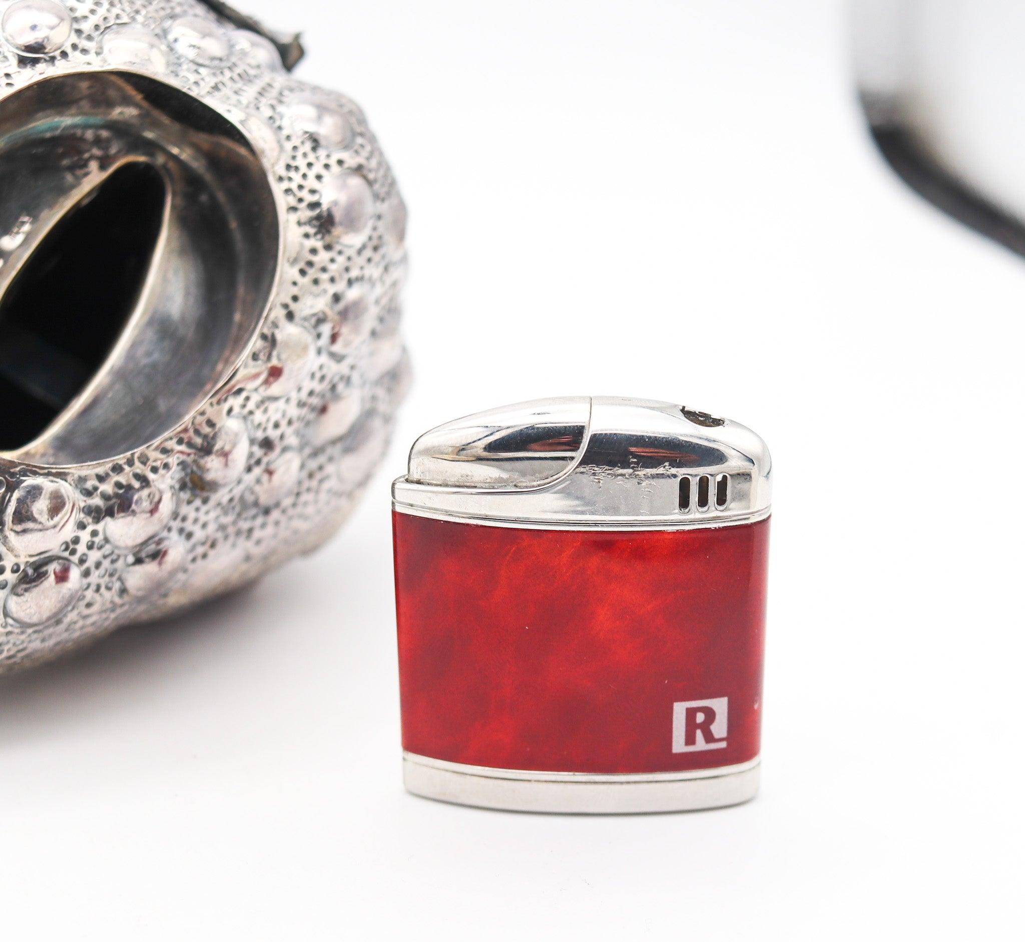BUCCELLATI Milano 1970 Briquet de bureau en forme de fraise en argent massif .925 en vente 1