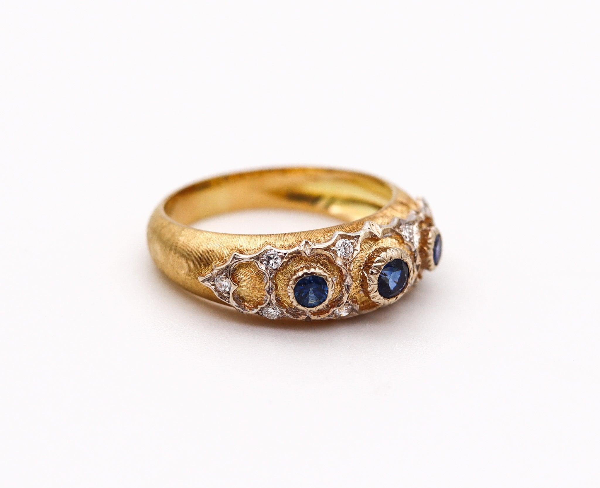 BUCCELLATI Milano Baroque Ring In 18Kt Gold With Blue Sapphires & Diamonds In Excellent Condition In Miami, FL