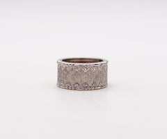 Buccellati Milano Etched Ring Band in Brushed 18 Karat White Gold