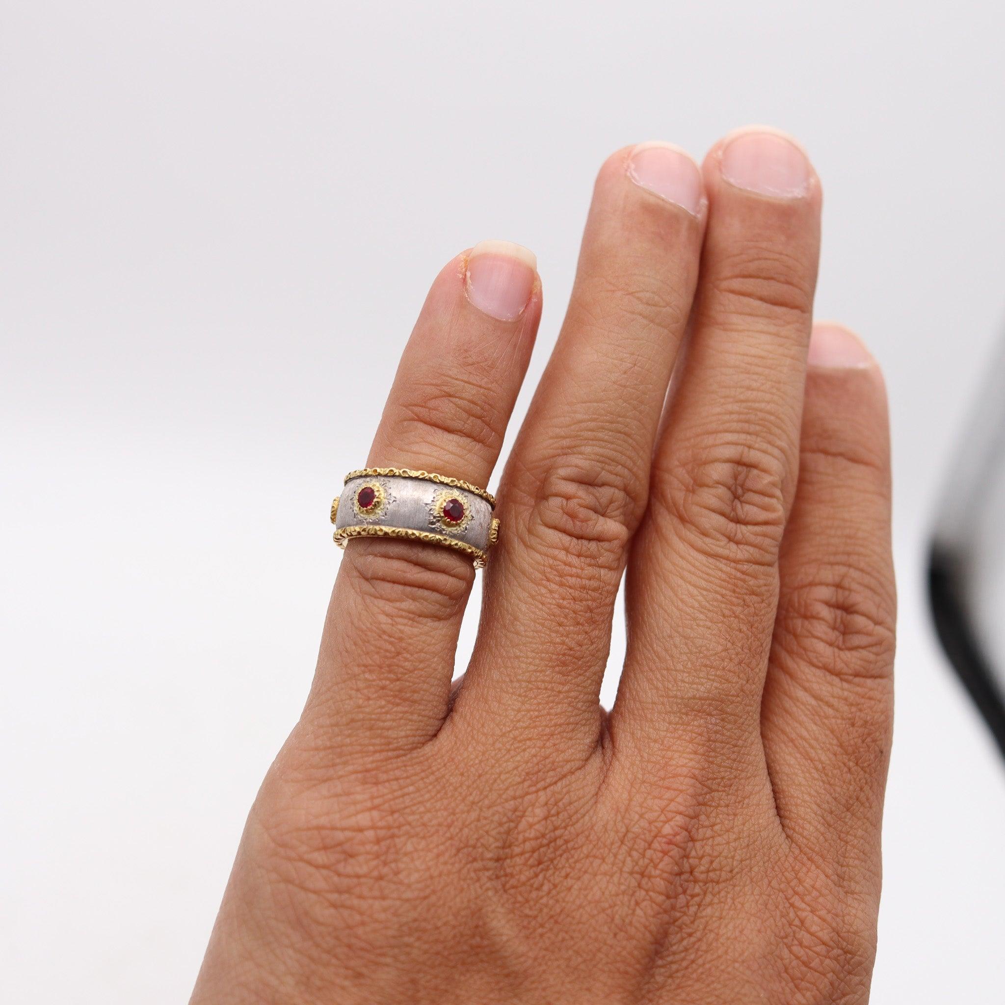 BUCCELLATI Milano Eternity Band Ring In Two Tones 18Kt Gold & Vivid Red Rubies In Excellent Condition In Miami, FL