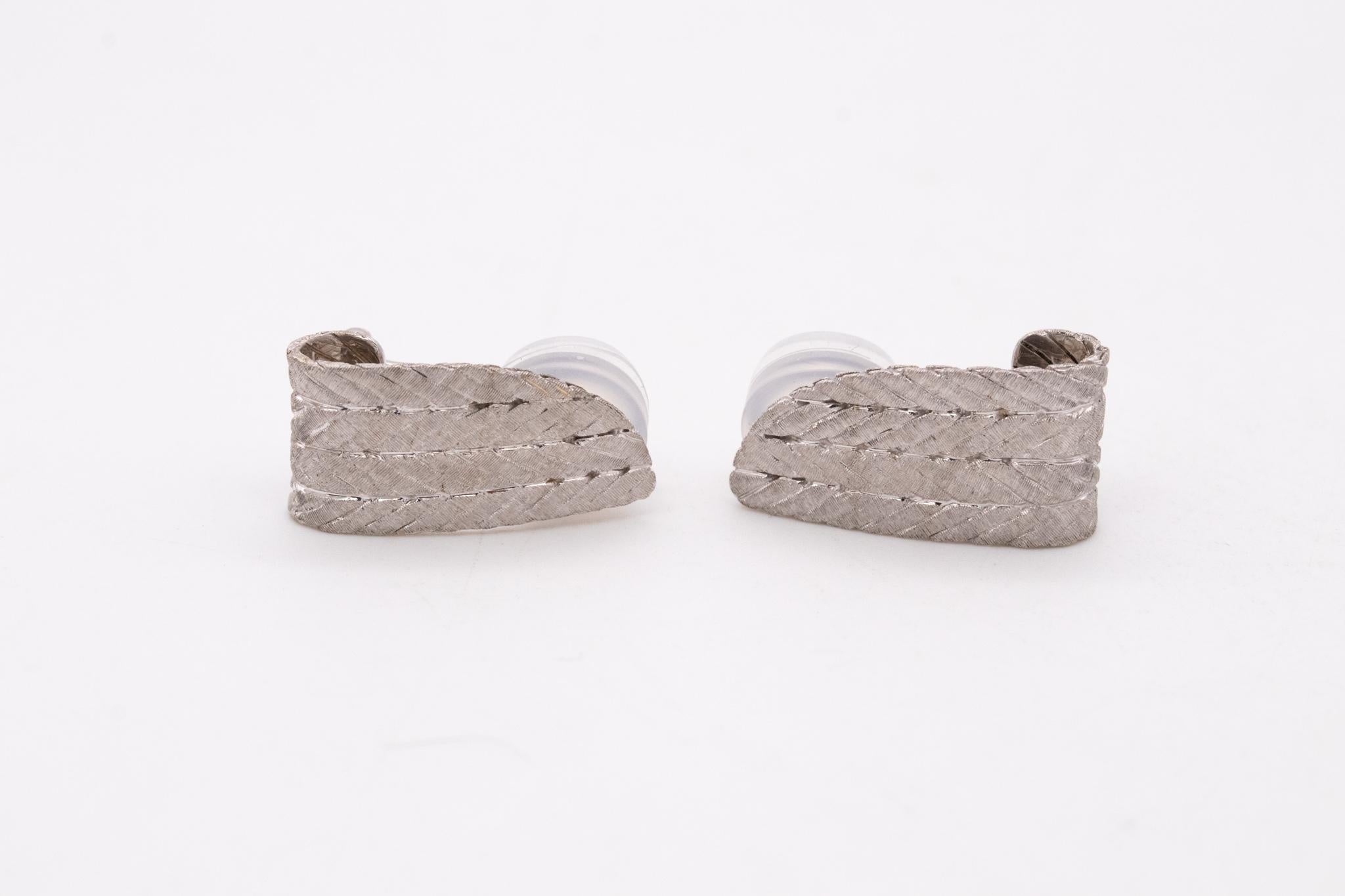 Buccellati Milano Geometric Earrings in Textured Woven 18Kt White Gold In Excellent Condition For Sale In Miami, FL