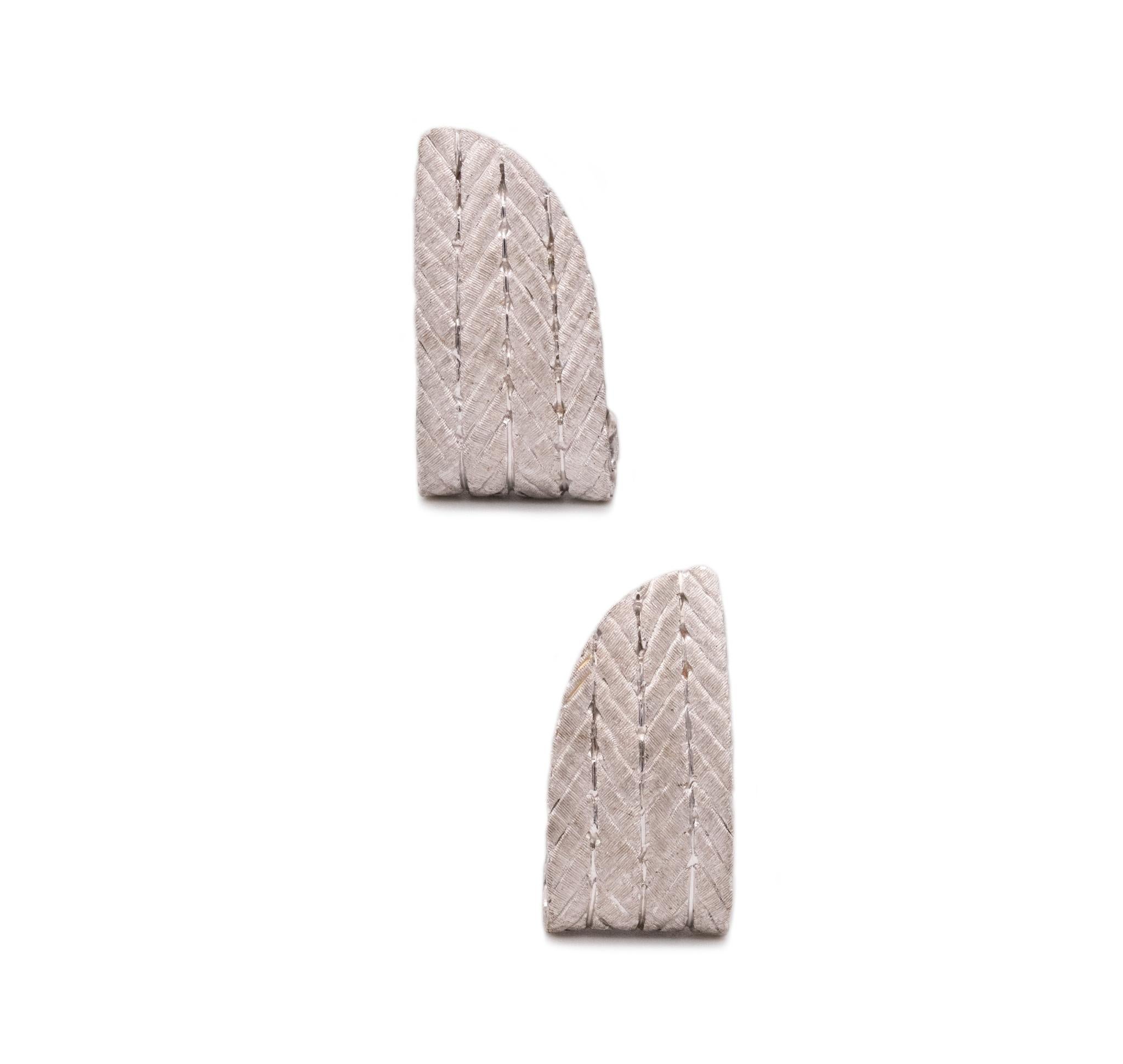 Buccellati Milano Geometric Earrings in Textured Woven 18Kt White Gold For Sale 2