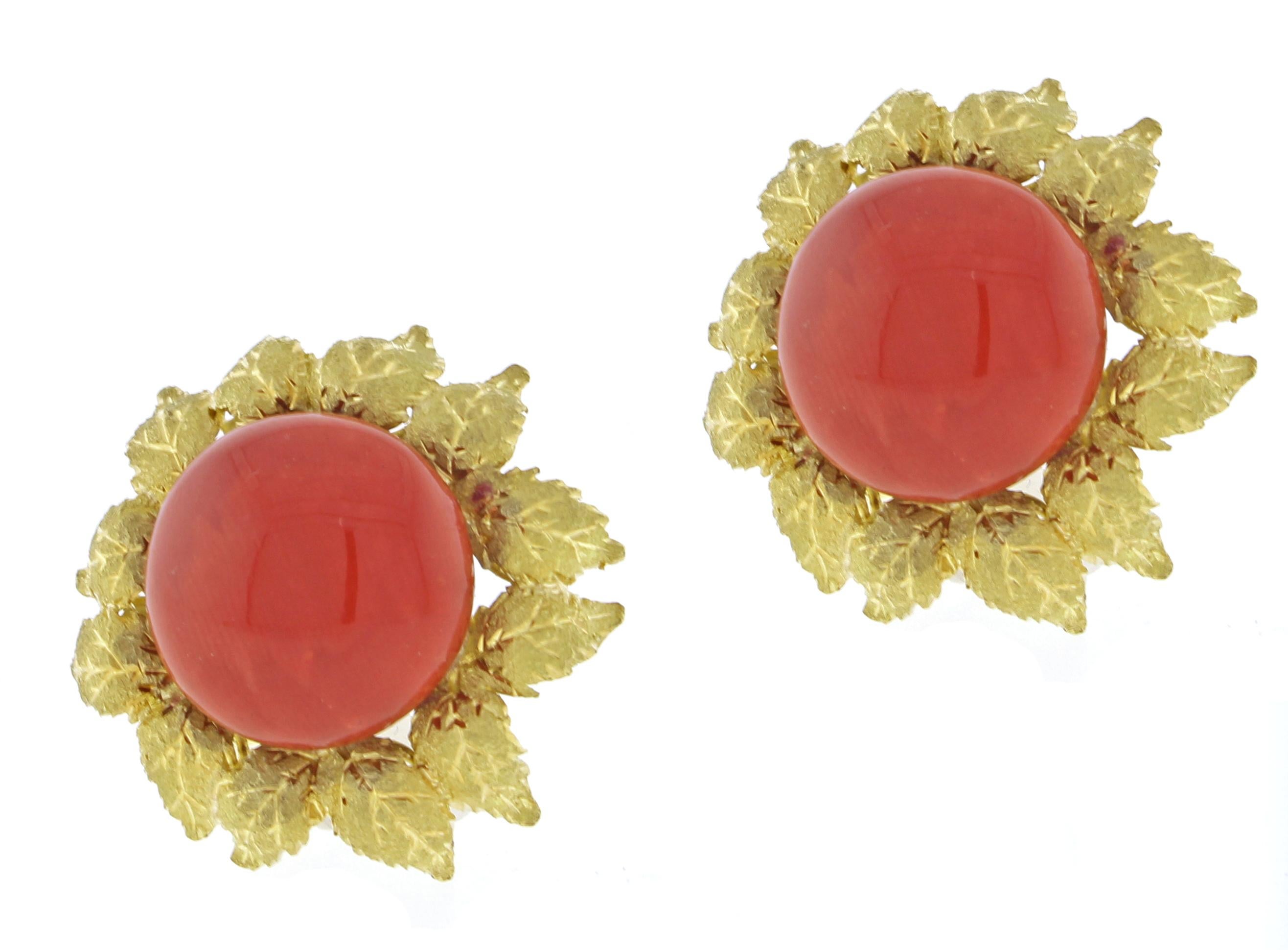 From Italian jewelry designer Buccellati, a pair of ox-blood coral Oak leaf earrings.
♦ Designer: Buccellati   
♦ Metal: 18 karat
♦ Gem stone: Cabochon  ox-blood coral 14mm
♦ Circa 1990
 ♦ Dimensions: 25 X 22mm
♦ Condition: Excellent , pre-owned
 
