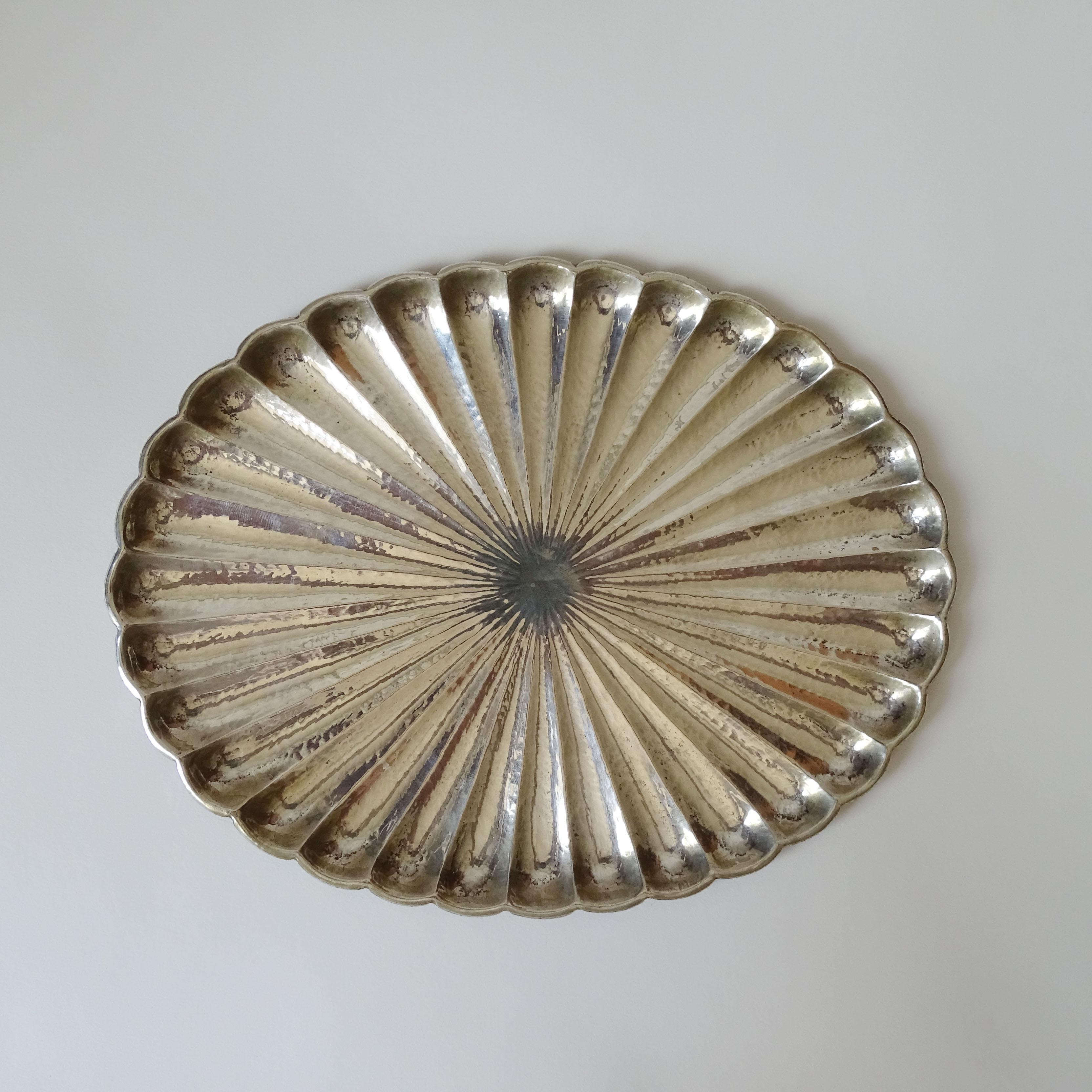 Mid-Century moderno Vassoio o Vide Poche ovale in argento di Buccellati,  Italia Fine XX secolo in vendita