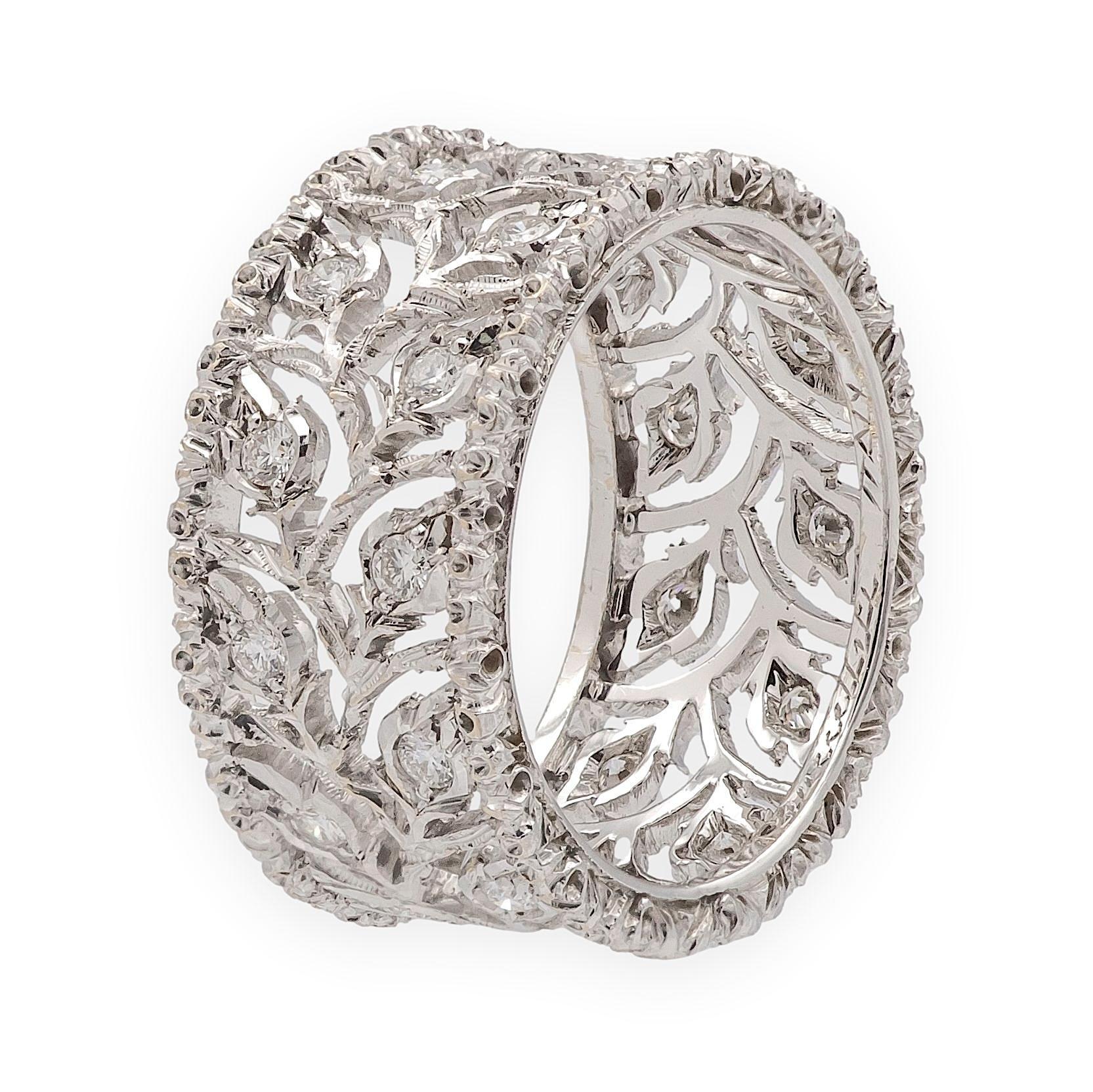 Buccellati Ramage Eternelle in oro bianco 18 carati Anello con fascia smerlata di diamanti misura 5,5 in vendita