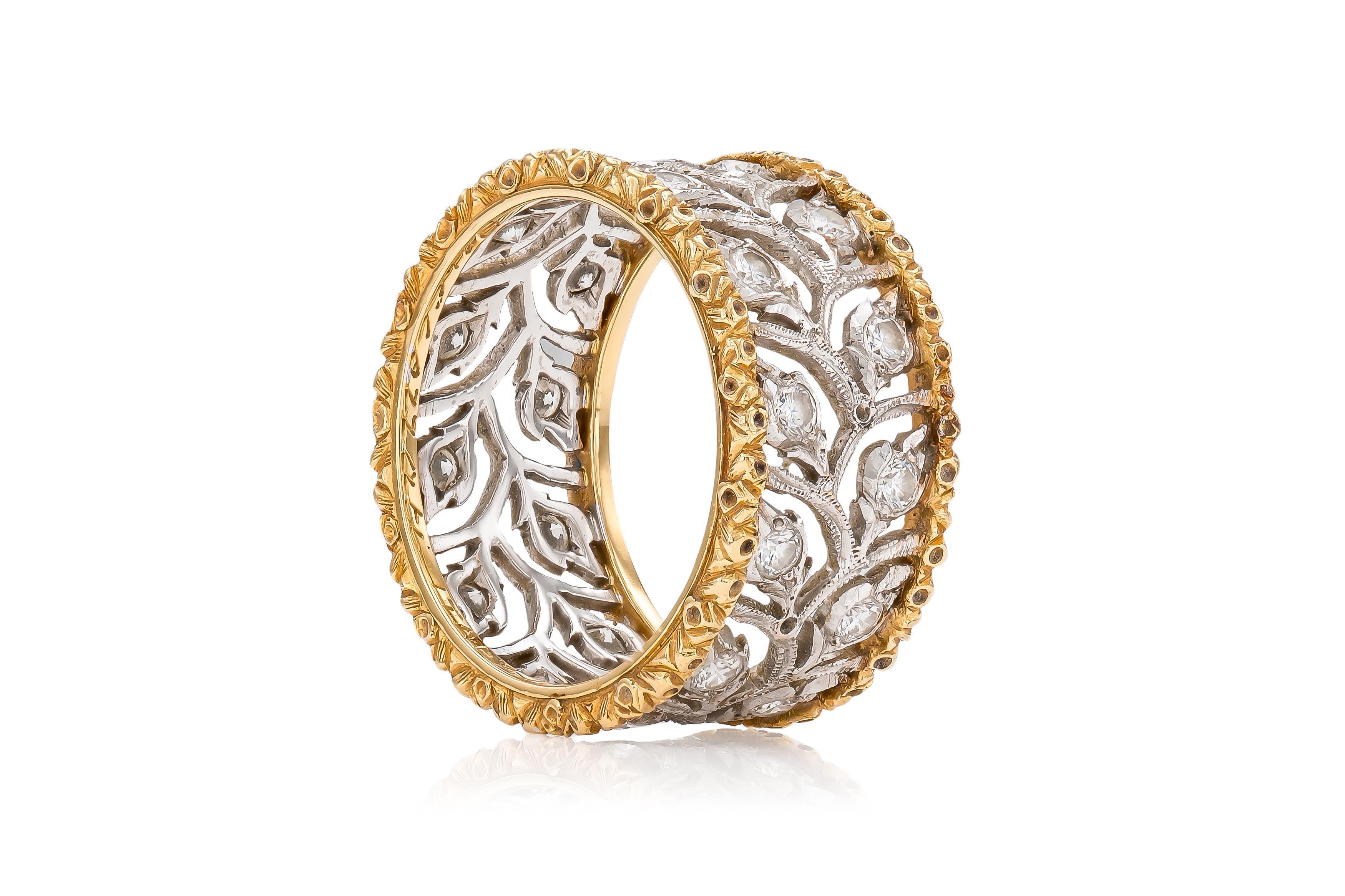 Finely crafted in 18k white and yellow gold with small Round Brilliant cut Diamonds.
Signed by Buccellati
Size 5