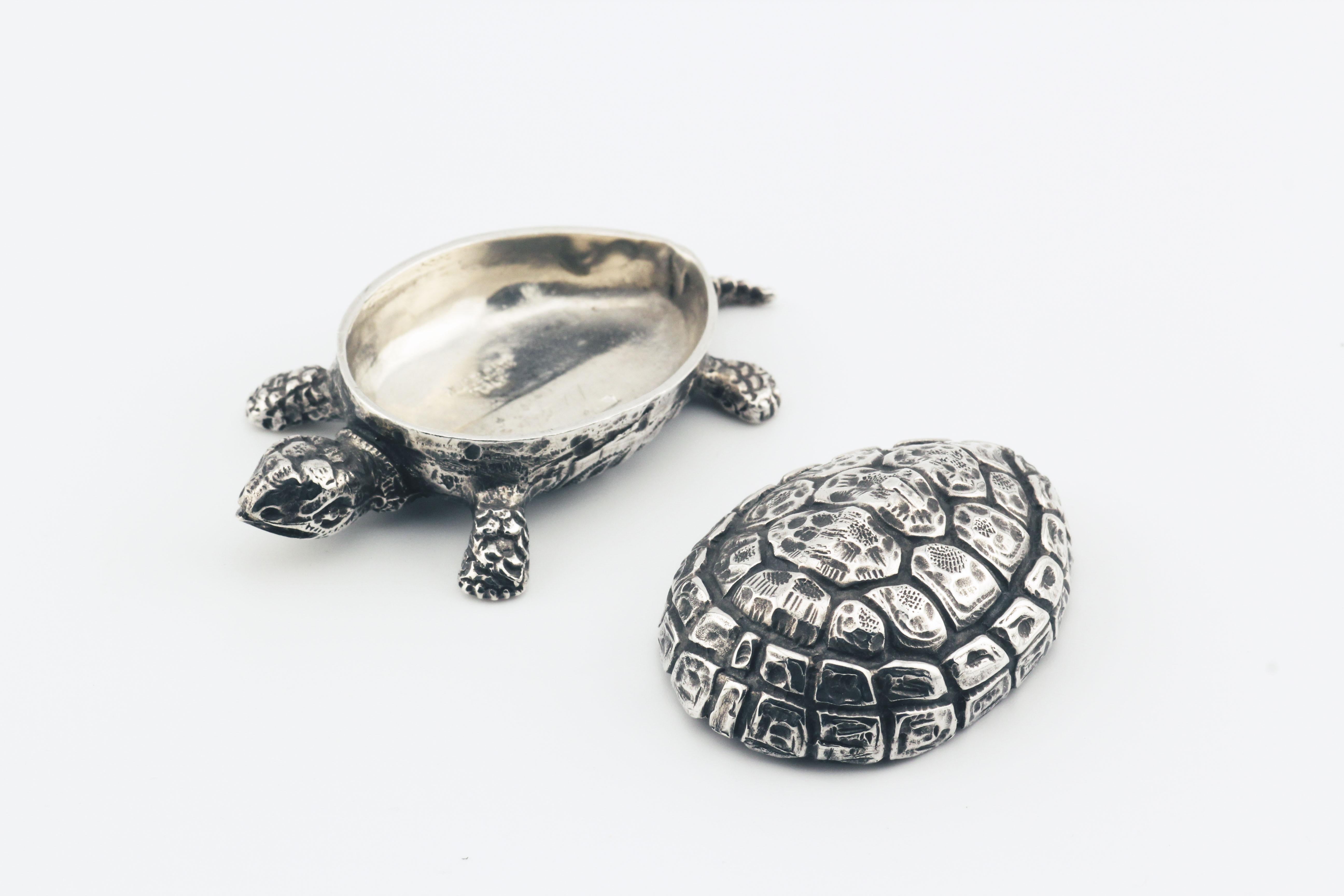 Buccellati Rare Vintage Sterling Silver Turtle Small Pill Box In Good Condition In Simpsonville, SC