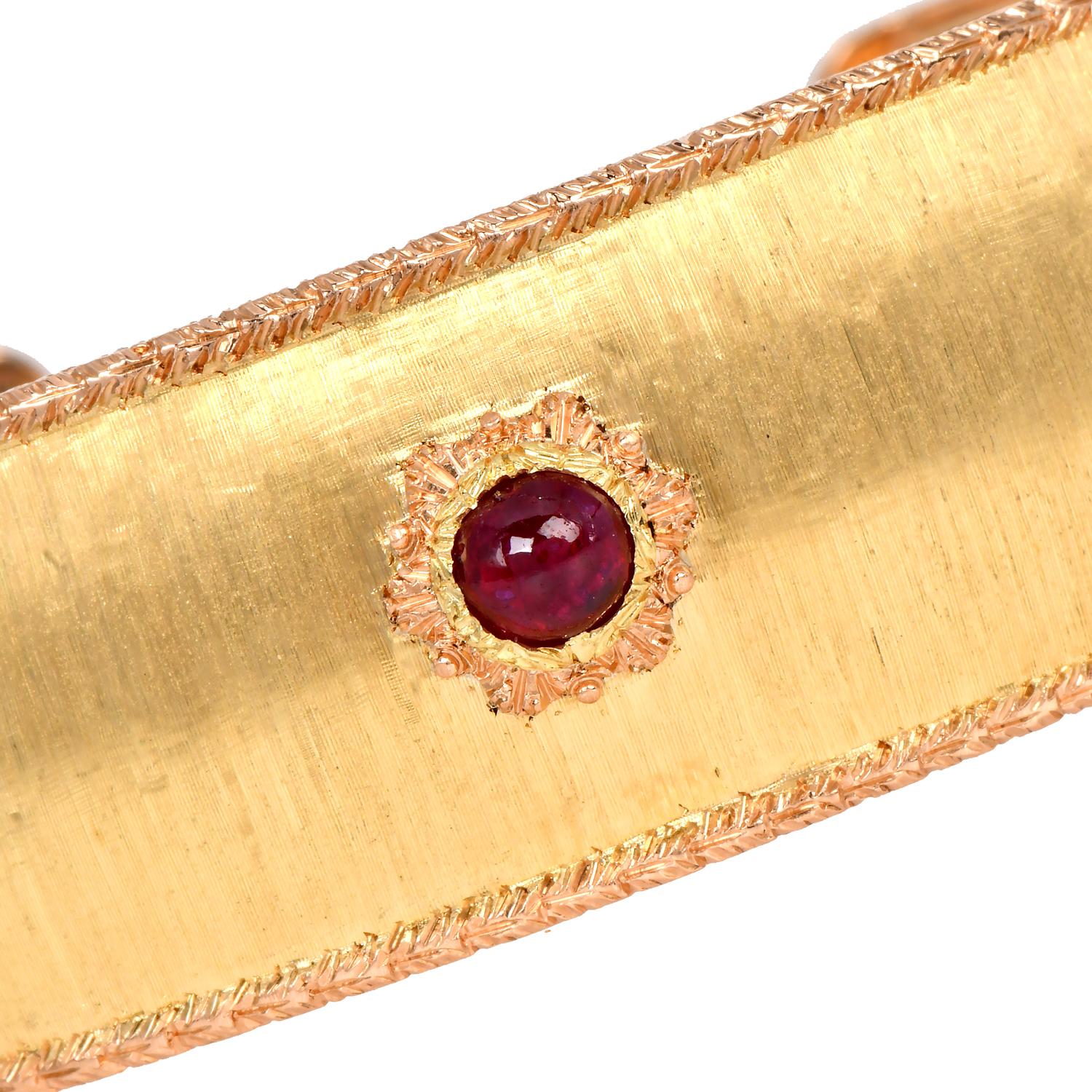 Buccellati Rubin 18K Gelbgold Offene Manschette breiter Armreif Armband (Retro) im Angebot