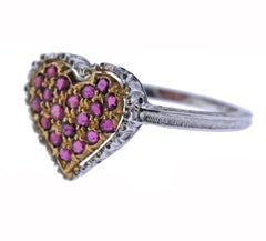 Anello Cuore in oro con rubino Buccellati