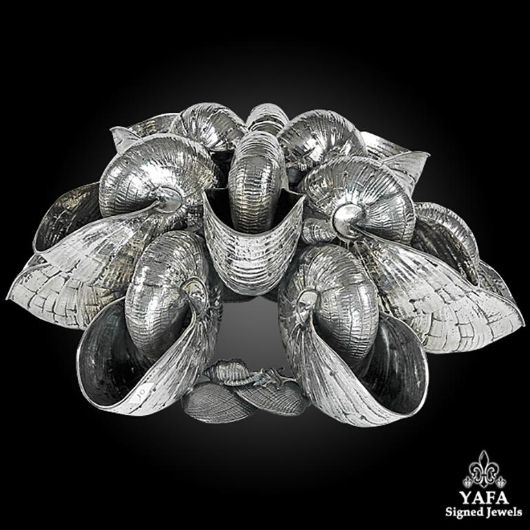 Buccellati Silver Nautilus Seashell Centerpiece In Excellent Condition In New York, NY