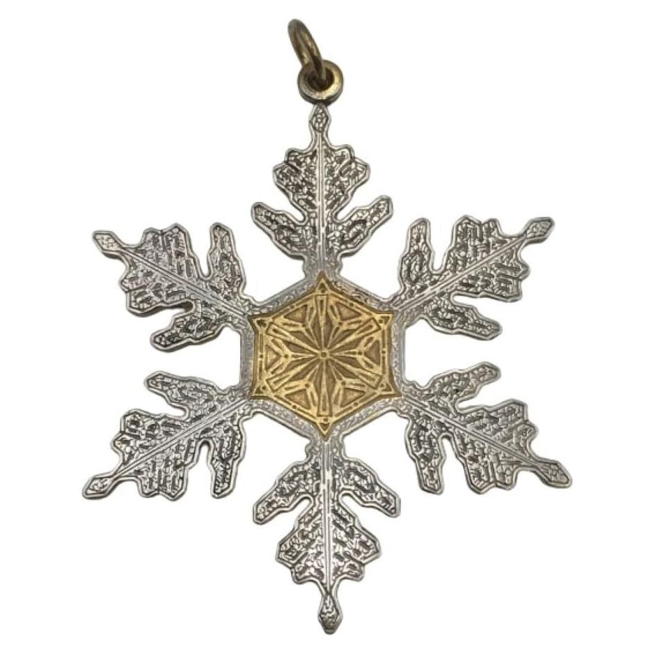 Buccellati Sterling Silver Christmas Ornament 1995 Snowflake Motif