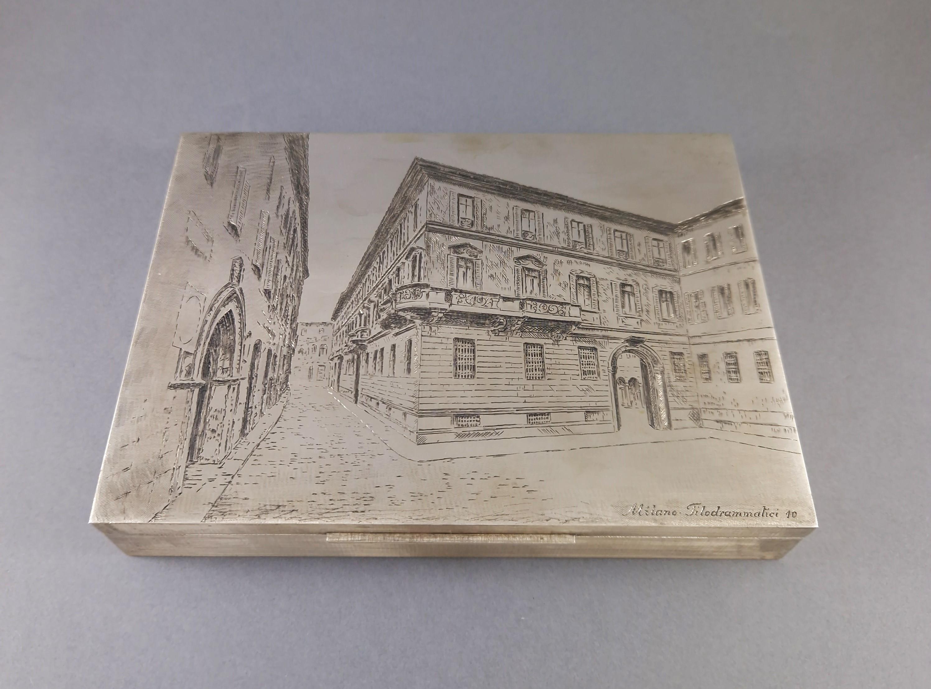 Sterling Silver engraved box by Buccellati

Signed M. Buccellati and 925

523 grams

In perfect condition