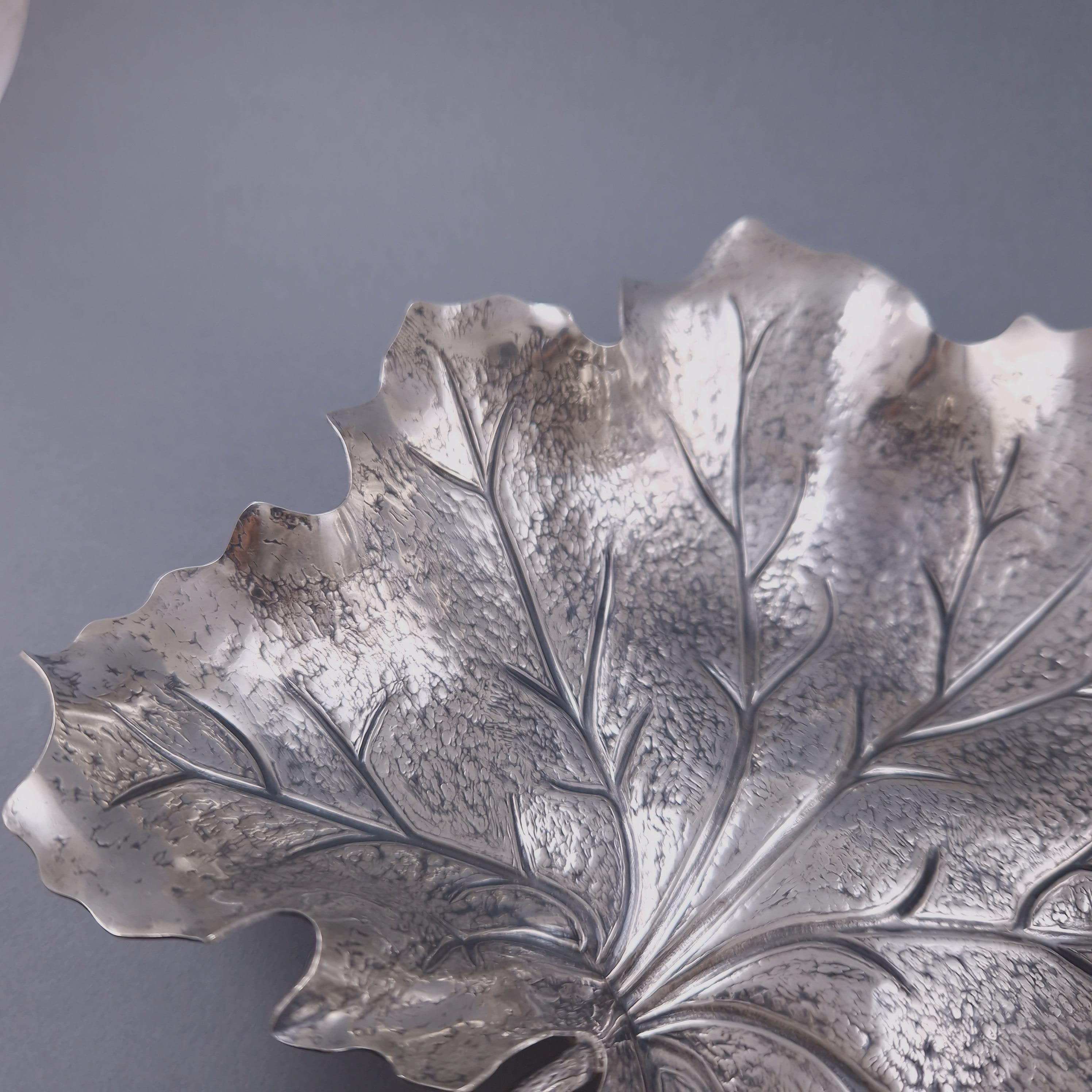 Late 20th Century Buccellati, Sterling Silver Leaf Dishes / Vide-Poche