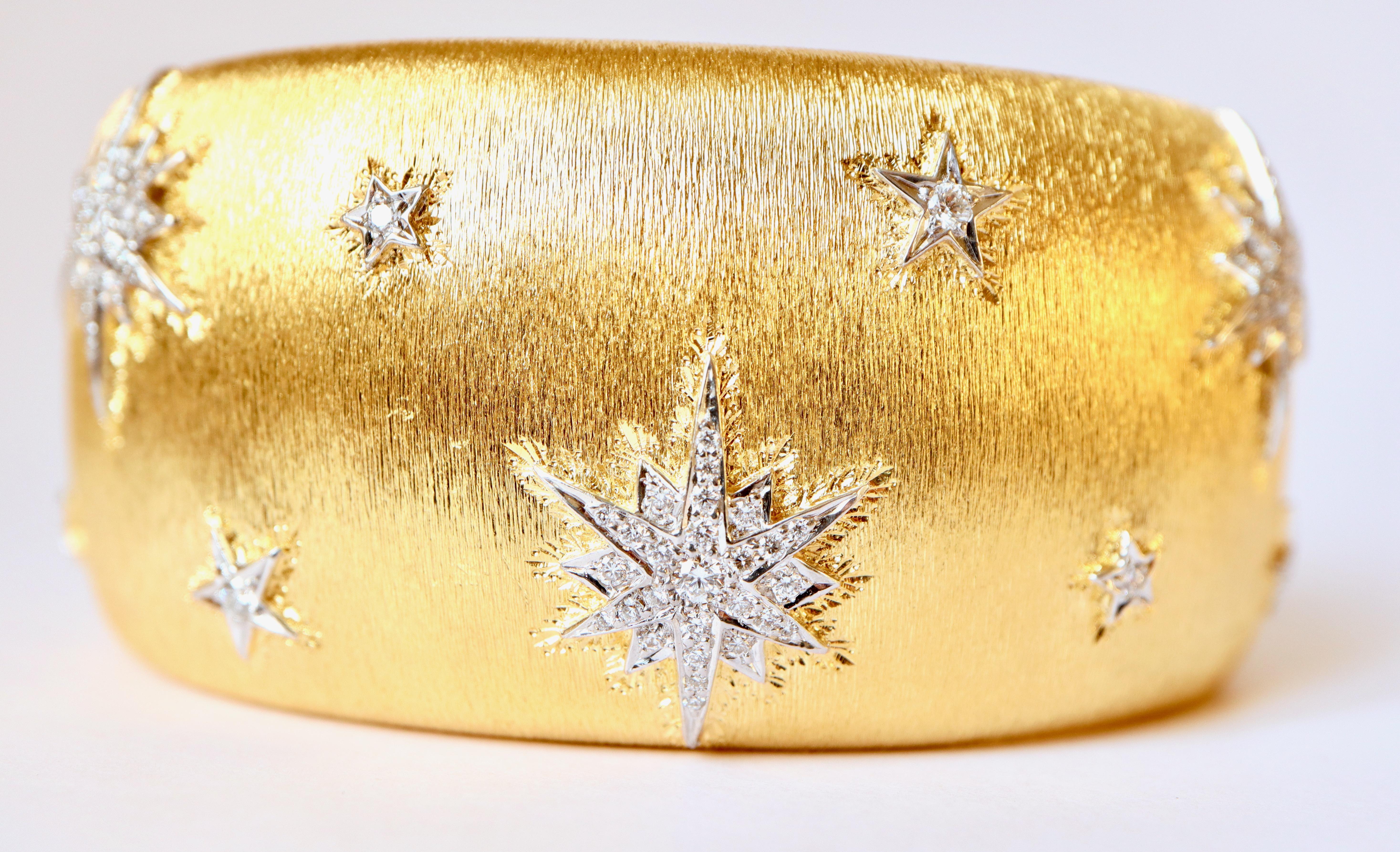 Bracelet de style Buccellati en or jaune et or blanc avec étoiles  en vente 4