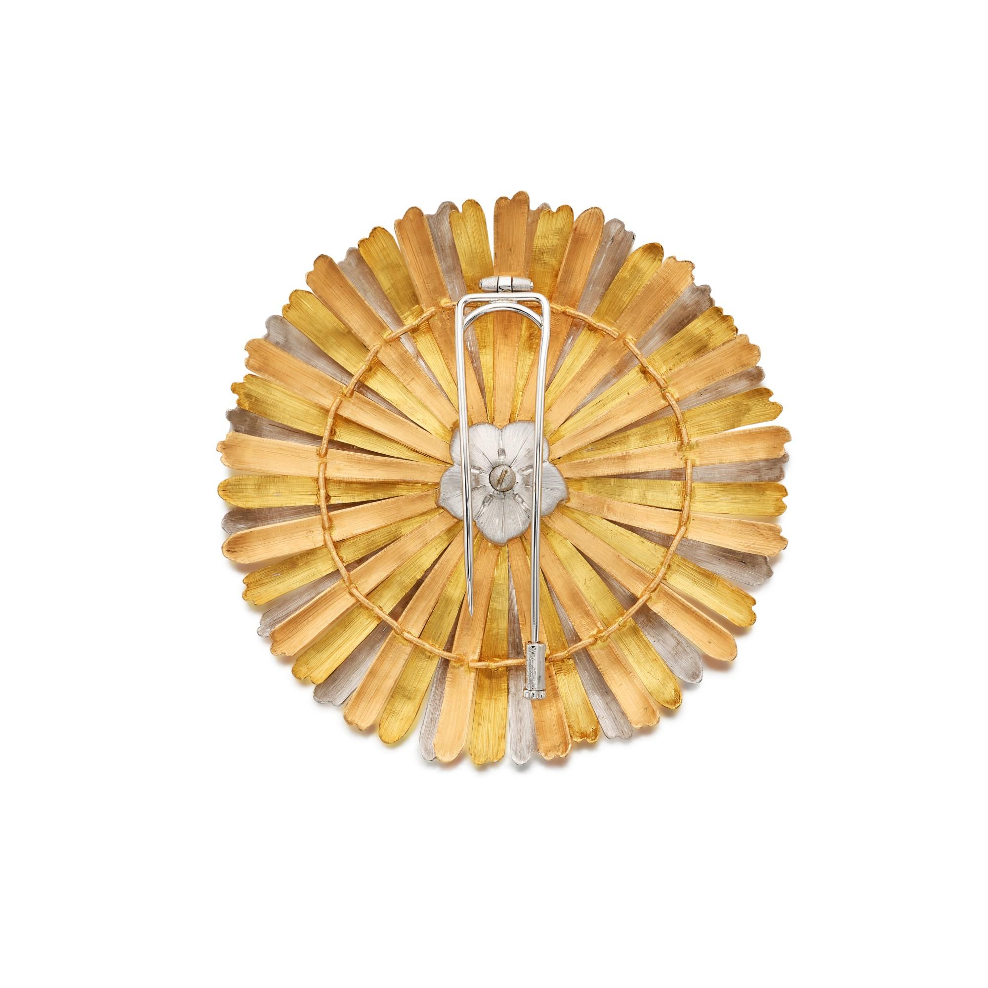 Buccellati Three-Color Gold and Diamond Brooch In Excellent Condition For Sale In New York, NY