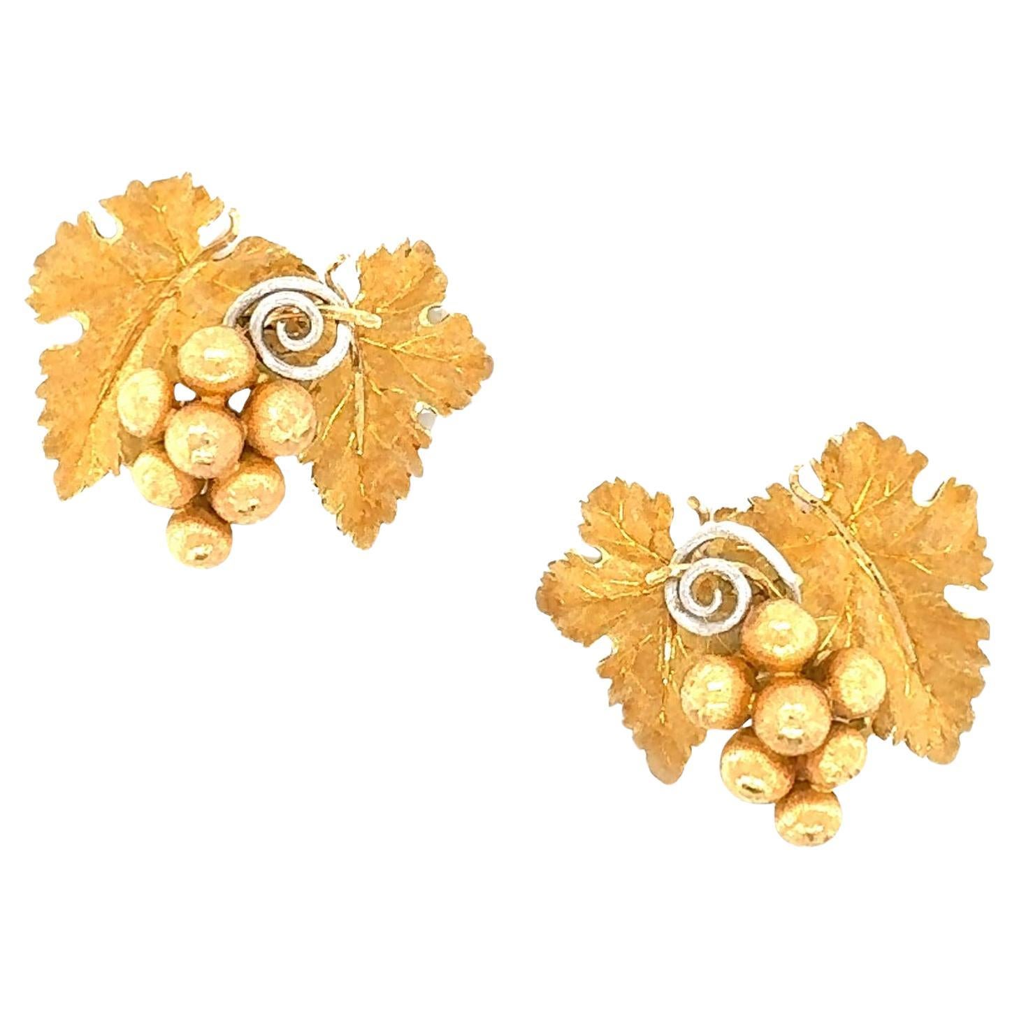 Buccellati Boucles d'oreilles vintage en or 18 carats bicolore avec feuilles de raisin
