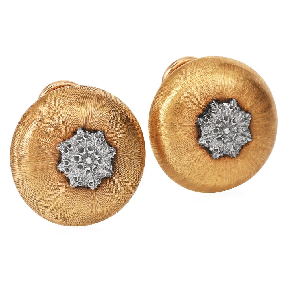 Buccellati  Vintage 18K Gold  Dome Shape Large Button Earrings For Sale 1