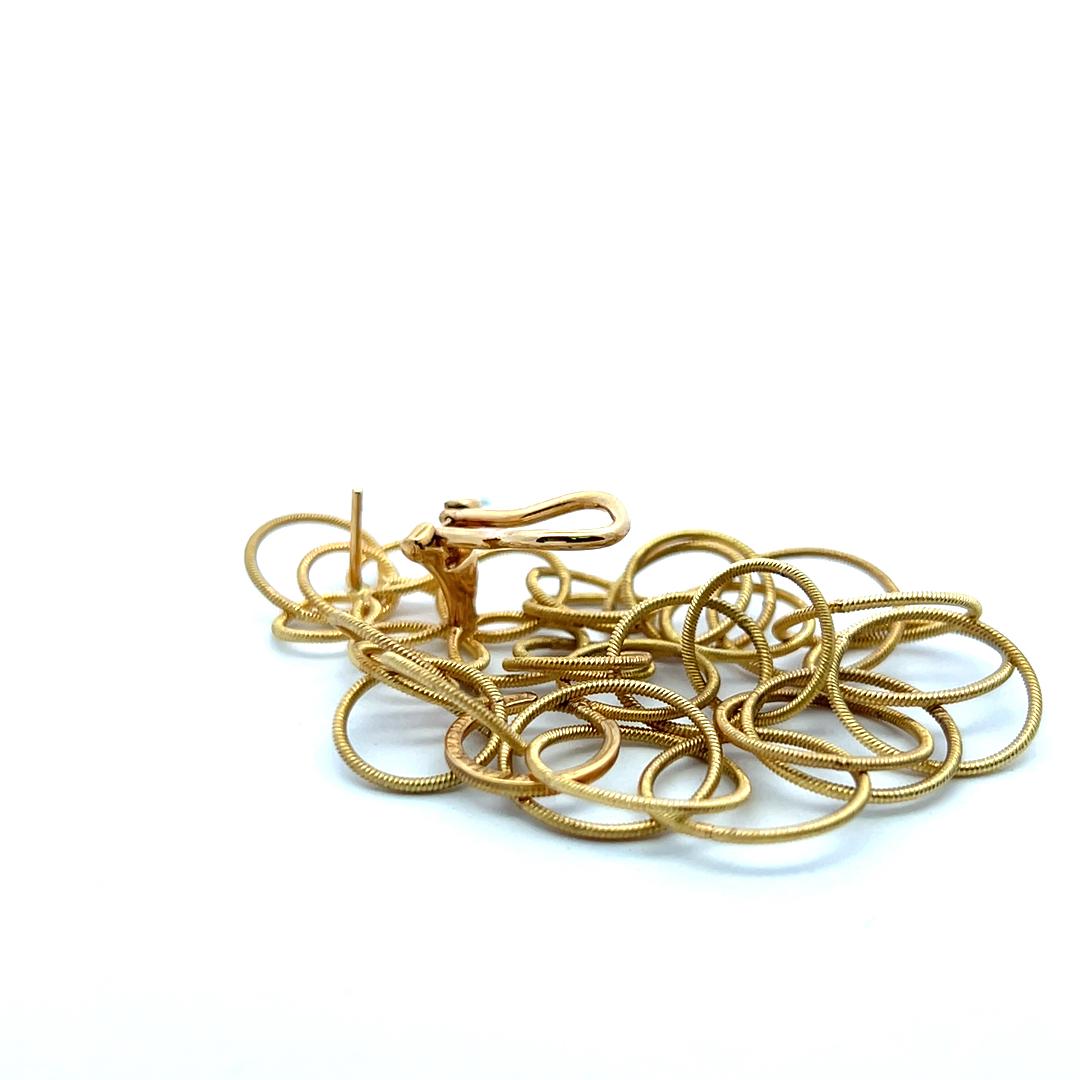 Buccellati Vintage 20,70 Gramm 2 Zoll 18 Karat Gelbgold baumelnden Ohrringe im Angebot 5