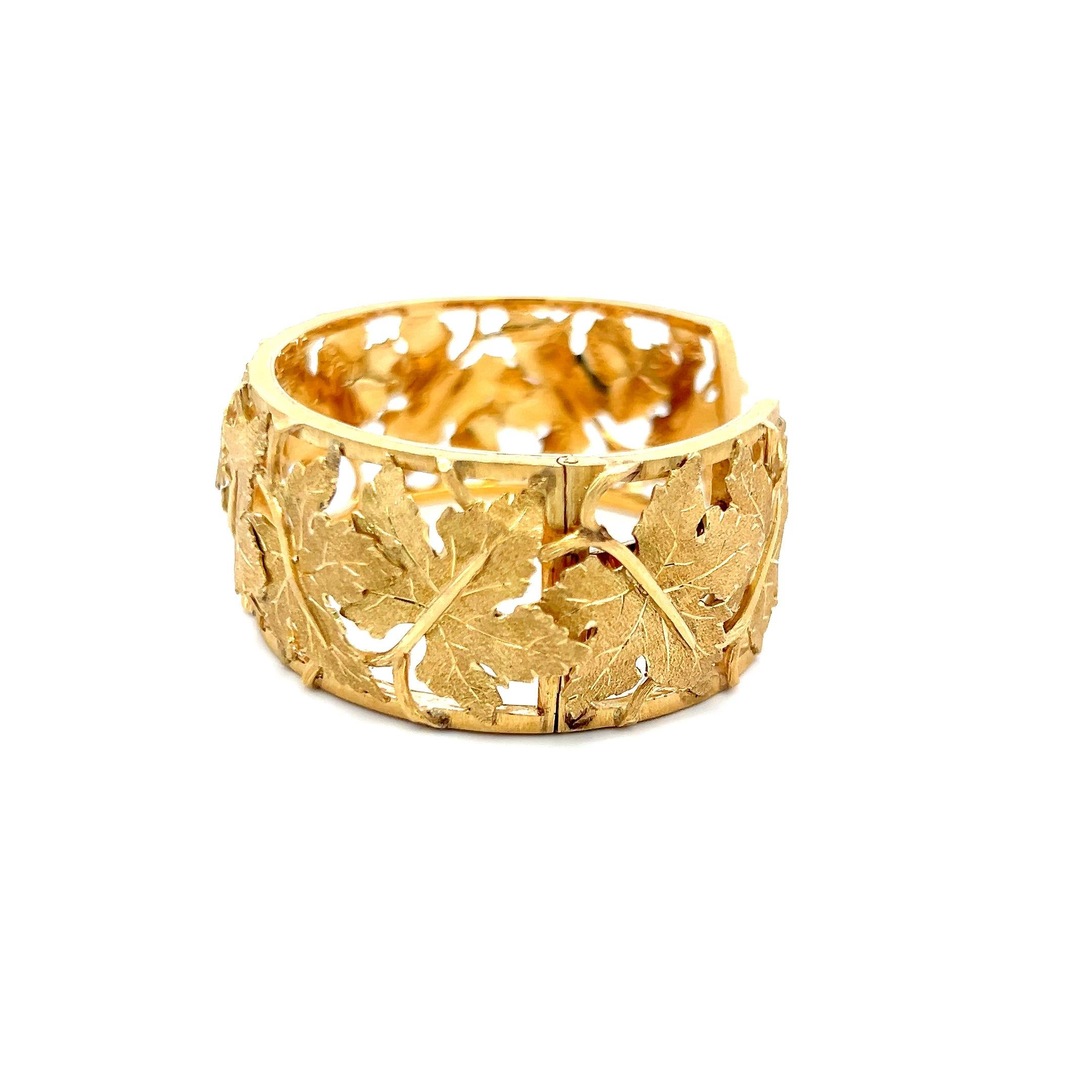 Women's Buccellati Vintage 56.70 Grams 18 Karat Yellow Gold Cuff Bracelet
