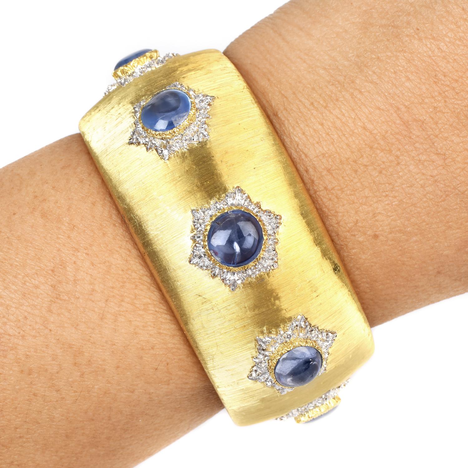 Buccellati Bracelet manchette vintage en or 18 carats avec cabochon de saphir bleu en vente 5