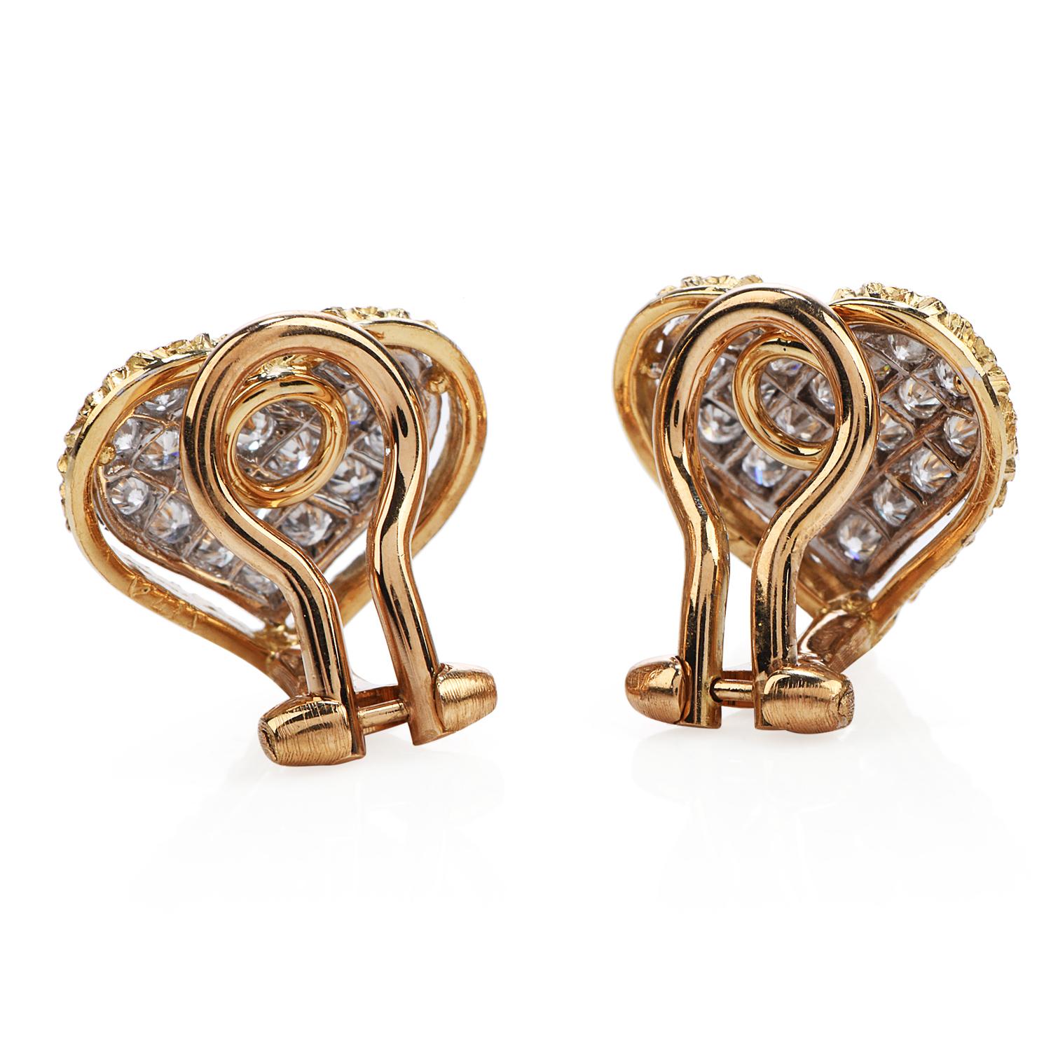 Round Cut Buccellati Vintage Diamond 18 Karat Gold Heart Clip-On Earrings For Sale
