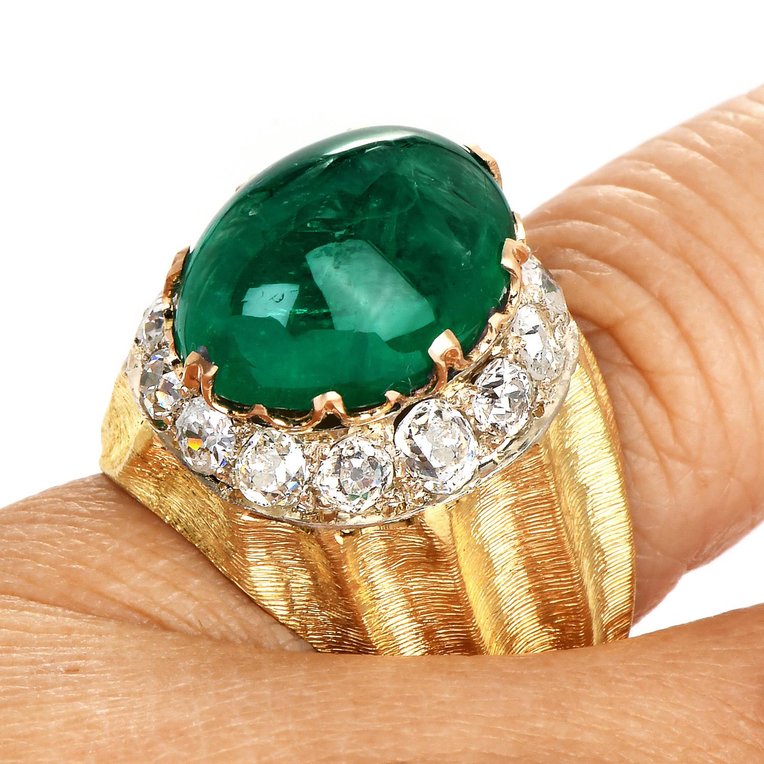 Buccellati Weinlese  Smaragd-Diamant-Cocktailring aus 18 Karat Gold (Retro)