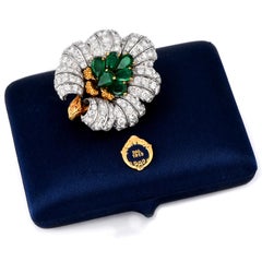 Buccellati Vintage Emerald diamond 18k Gold Flower Brooch Pin