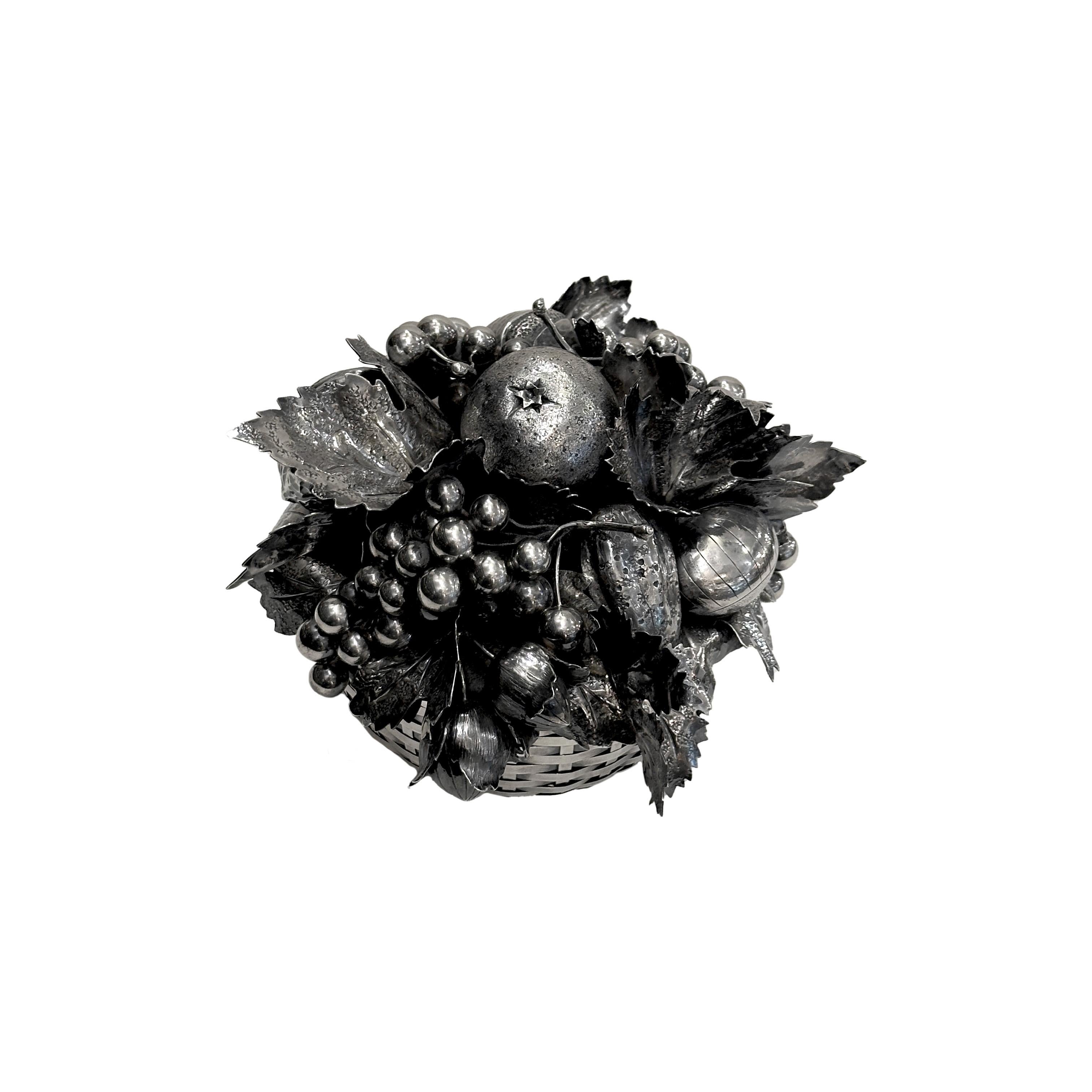 Corbeille tissée Buccellati recouverte de fruits en argent massif 925 en vente 3