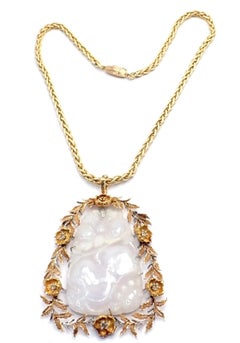 Collier Buccellati avec pendentif en jade lavande et or jaune