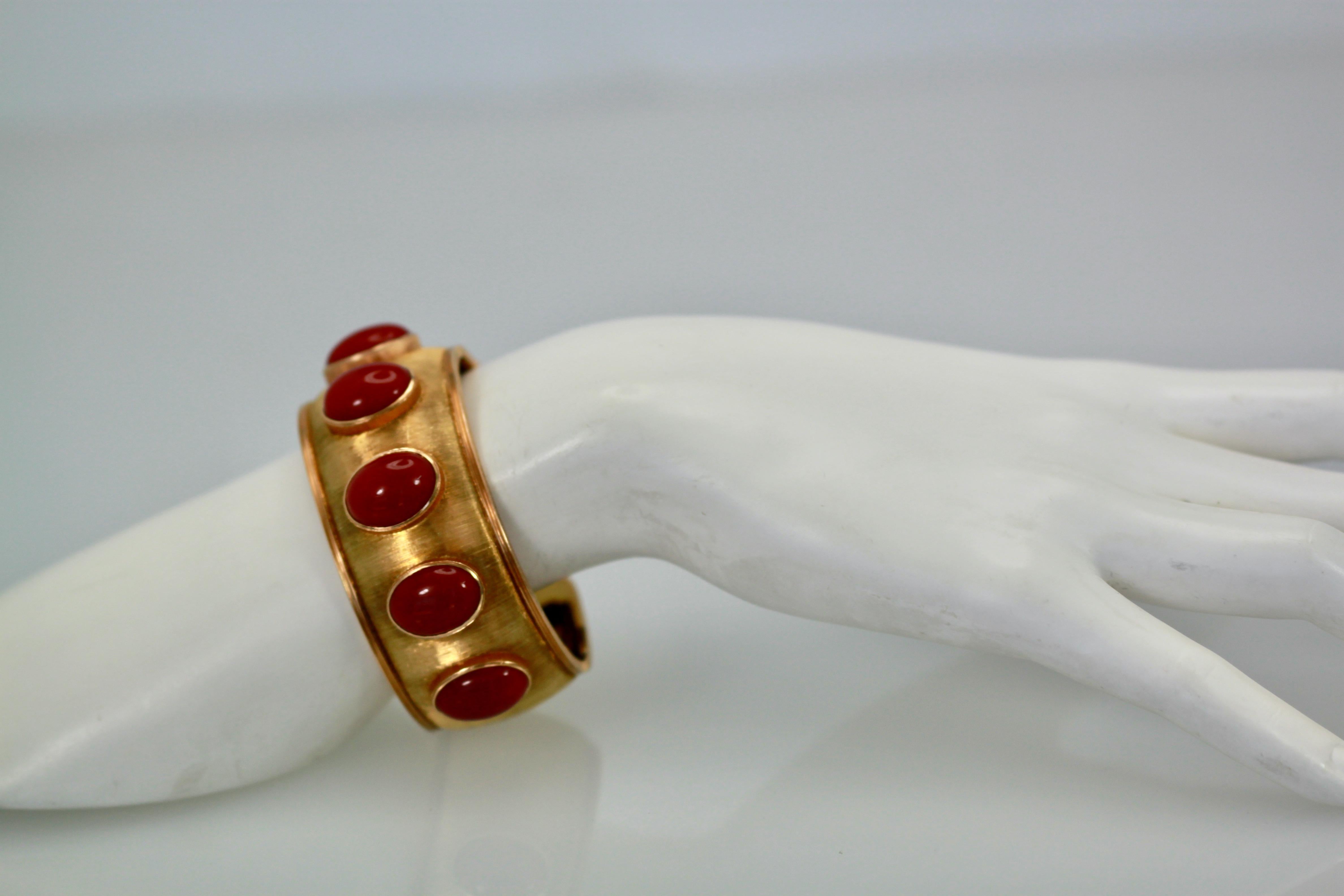 Buccellati Yellow Gold Wide Coral Bracelet 18K For Sale 5