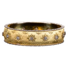 Buccellati Yellow Hinged Gold Bracelet with Diamonds