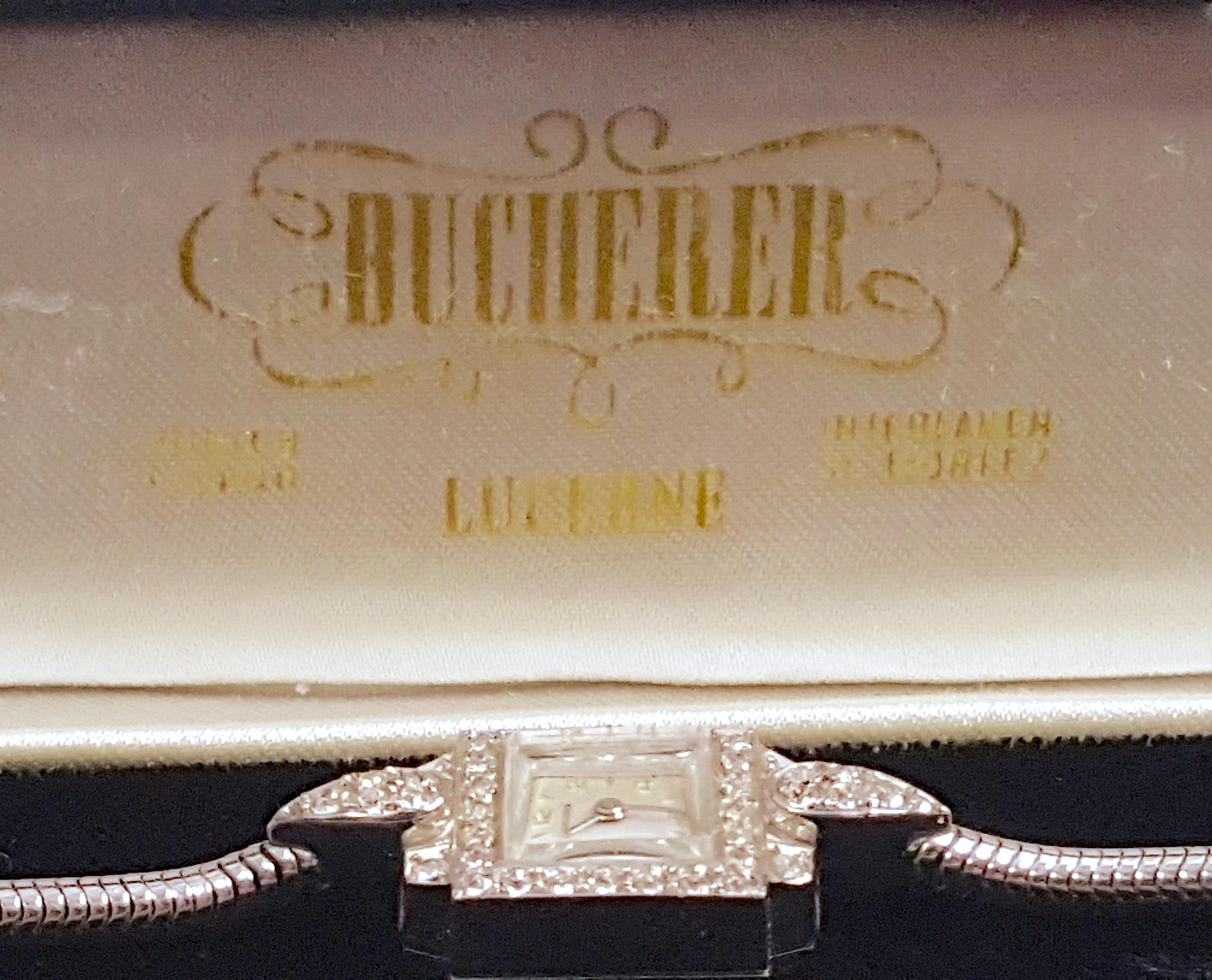 Dieses einzigartige Schlangenketten-Tennisarmband von Bucherer aus der Art-Déco-Periode ist mit 40 diamantähnlichen Steinen im Rosenschliff besetzt und auf der Schließe wie antiker europäischer Couture-Schmuck mit 