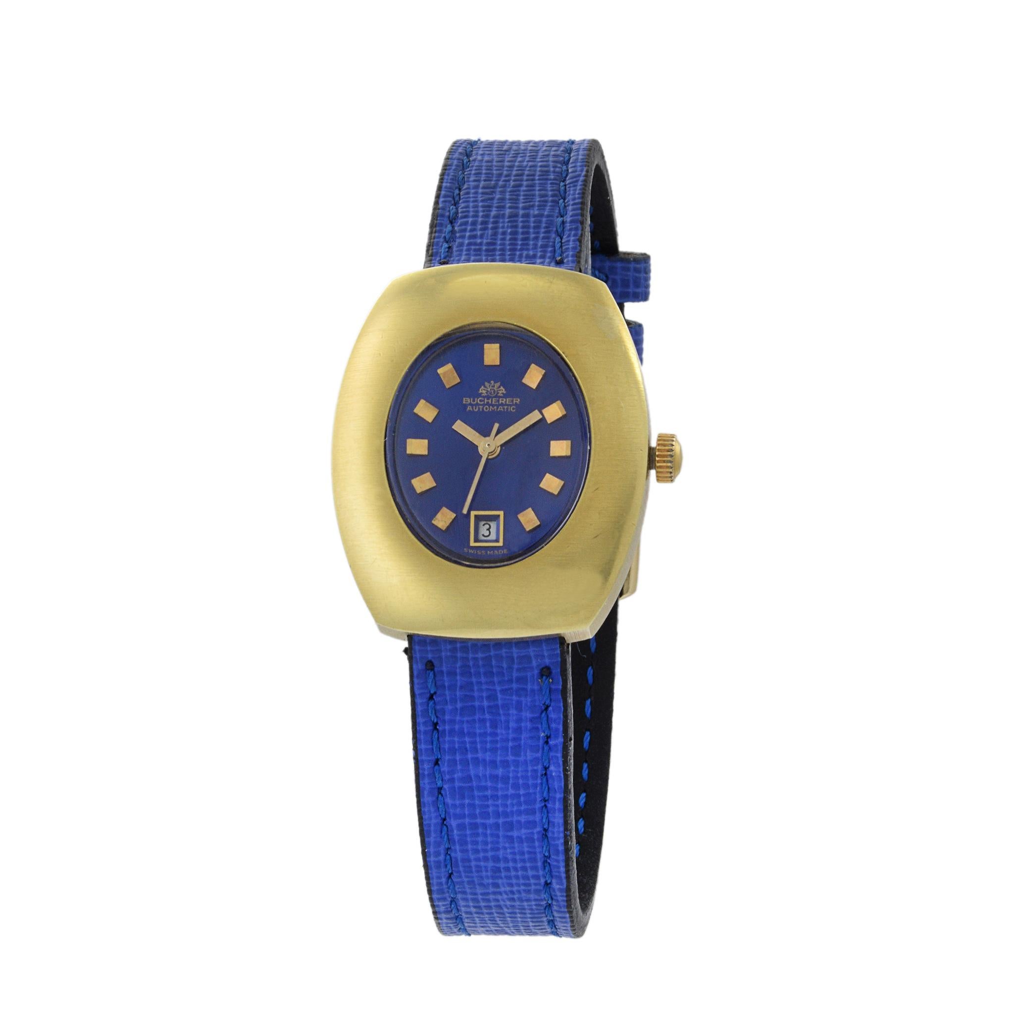 Il s'agit d'une magnifique montre Bucherer pour femme, de forme tonneau, datant des années 1960. Cette montre est animée par un mouvement ETA calibre 2551 21 rubis à quatre réglages. Ce mouvement est considéré comme l'un des meilleurs de cette