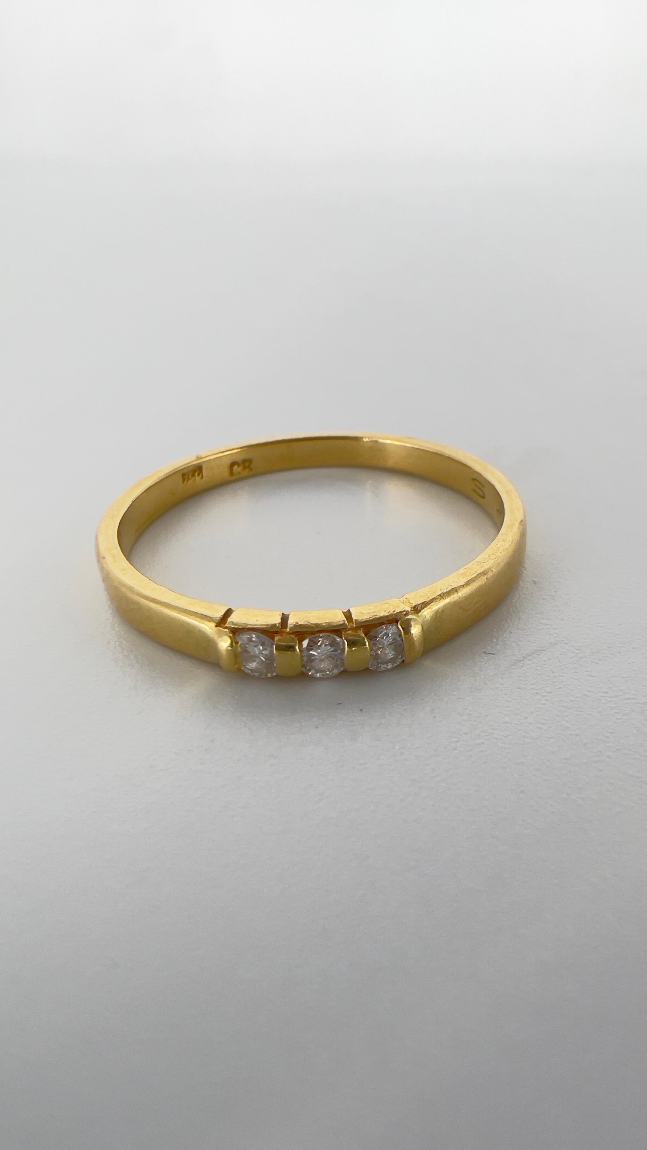 Brilliant Cut Bucherer 750 Gold and 3 Diamonds Ring For Sale