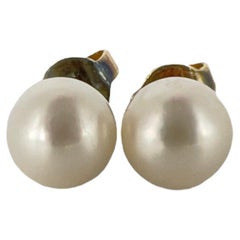 Bucherer 750 Gold and Cultured Pearl Earrings