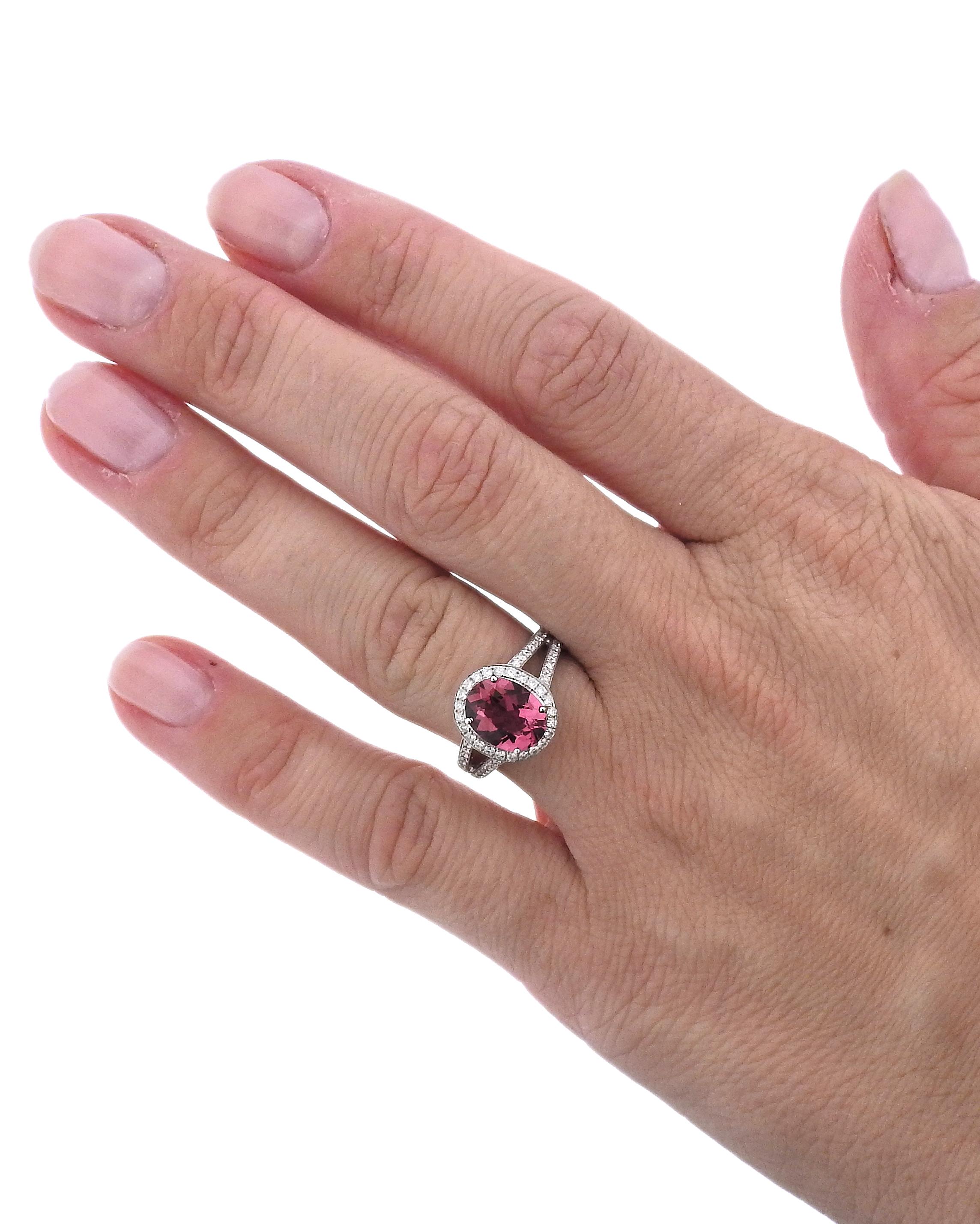 Bucherer Gold Diamond Pink Tourmaline Ring In New Condition For Sale In Lambertville, NJ