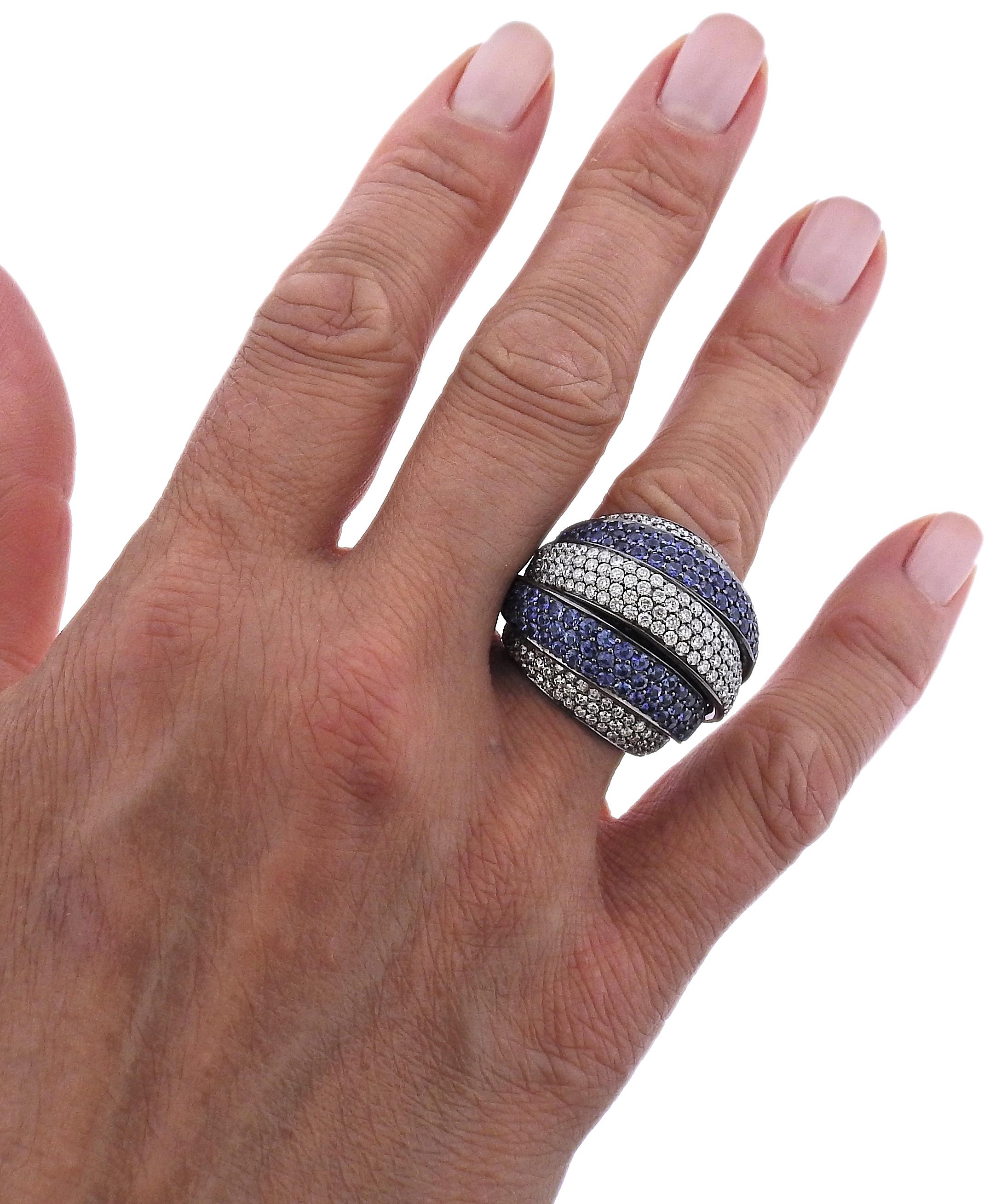 Cocktail-Kuppelring vonerer aus Gold mit Diamant und Saphir im Zustand „Neu“ im Angebot in Lambertville, NJ