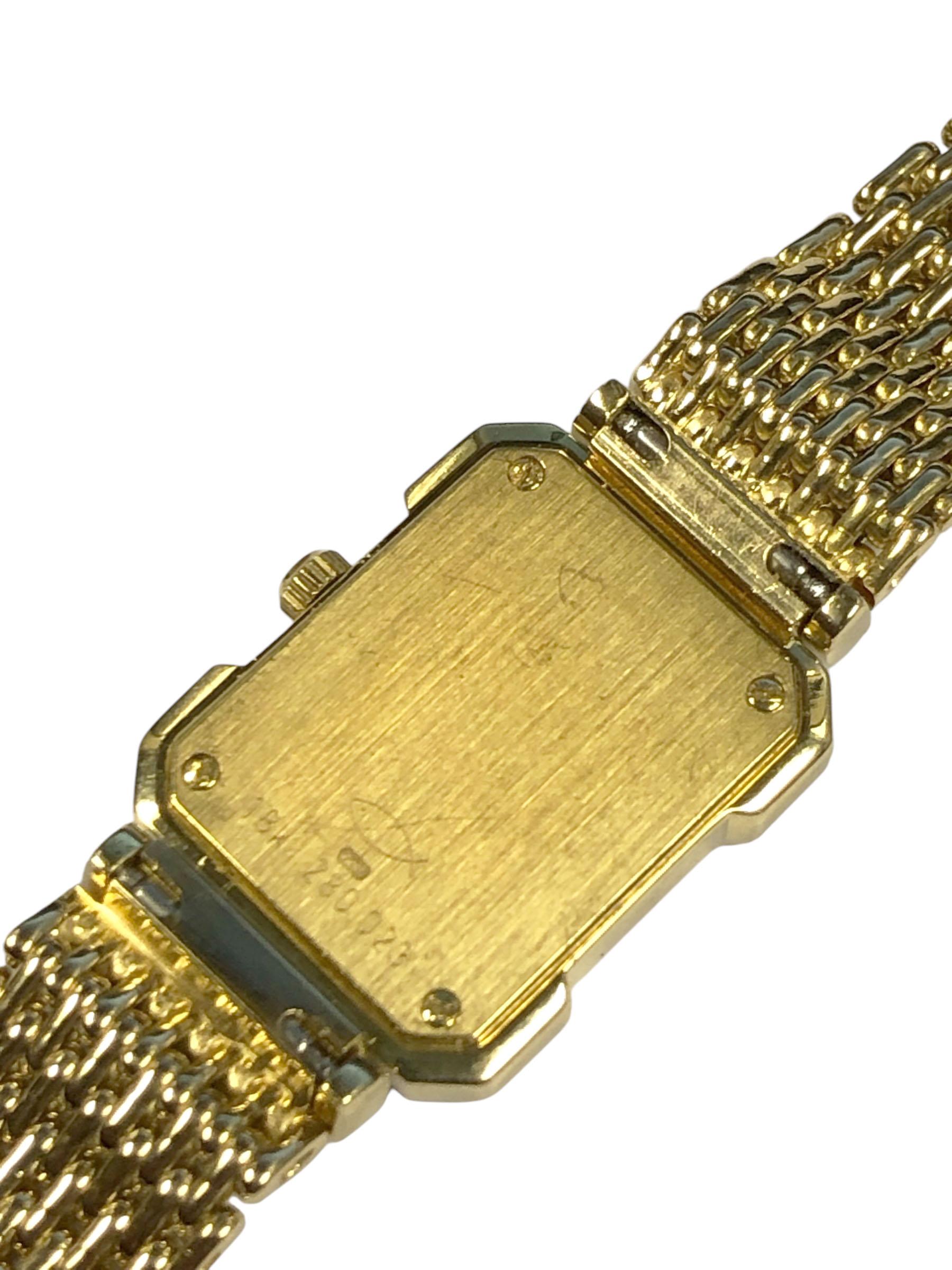 CIRCA 2000 Bucherer Damen 18k Gelbgold Armband Armbanduhr, 20 x 17 M.M 2 Stück Gehäuse mit feinen weißen runden Diamanten im Brillantschliff von insgesamt 2 Karat gesetzt. Quarzwerk, weißes Perlmutt-Zifferblatt. 1/2 Zoll breites Gliederarmband mit