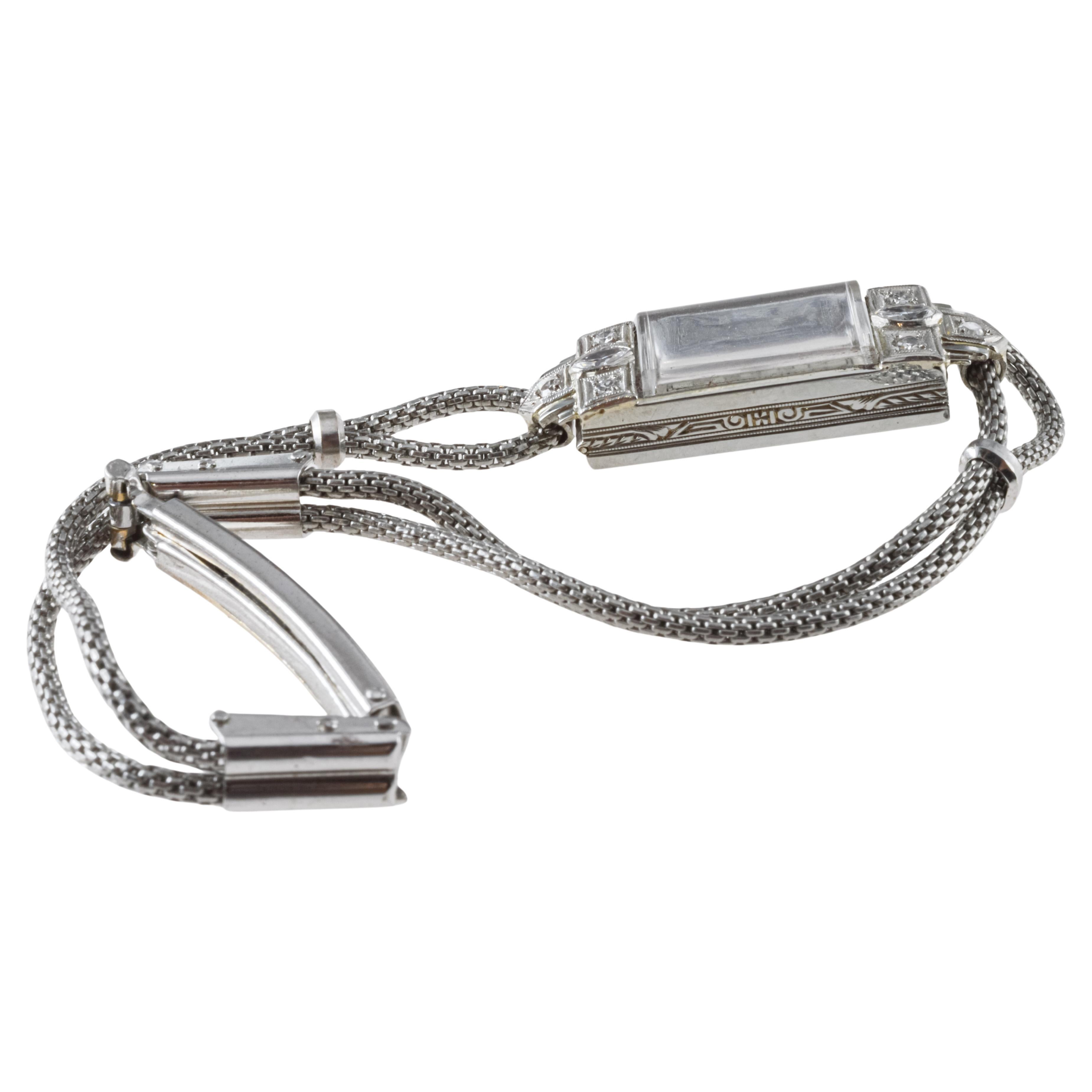 Bucherer Platin & 18Kt. Gold-Damenuhr im Damenkleid-Stil 1940er Jahre im Angebot 2
