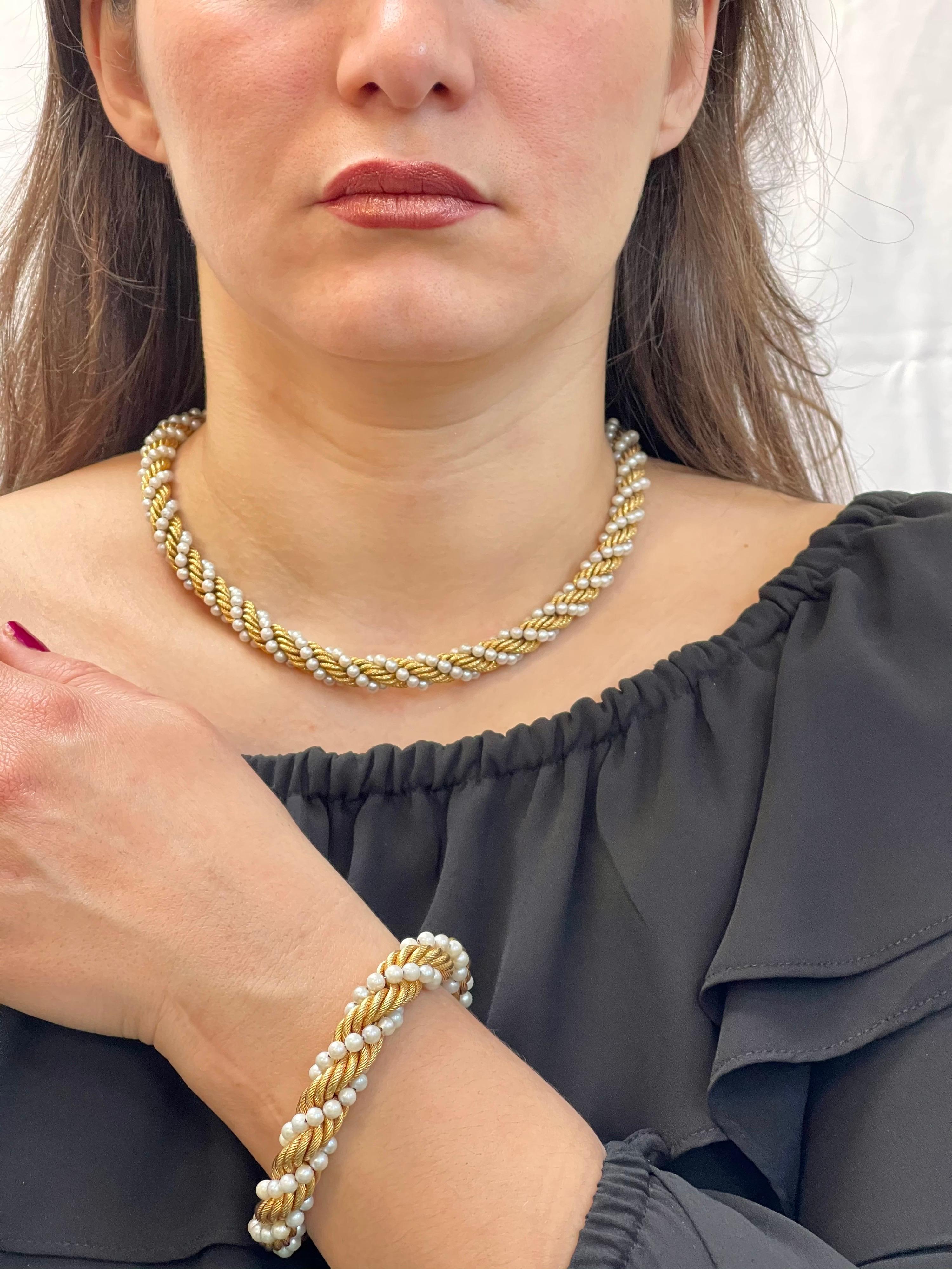 Bucherer Two-Piece Necklace and Bracelet Set in 18 Karat Yellow Gold and Pearls For Sale 10