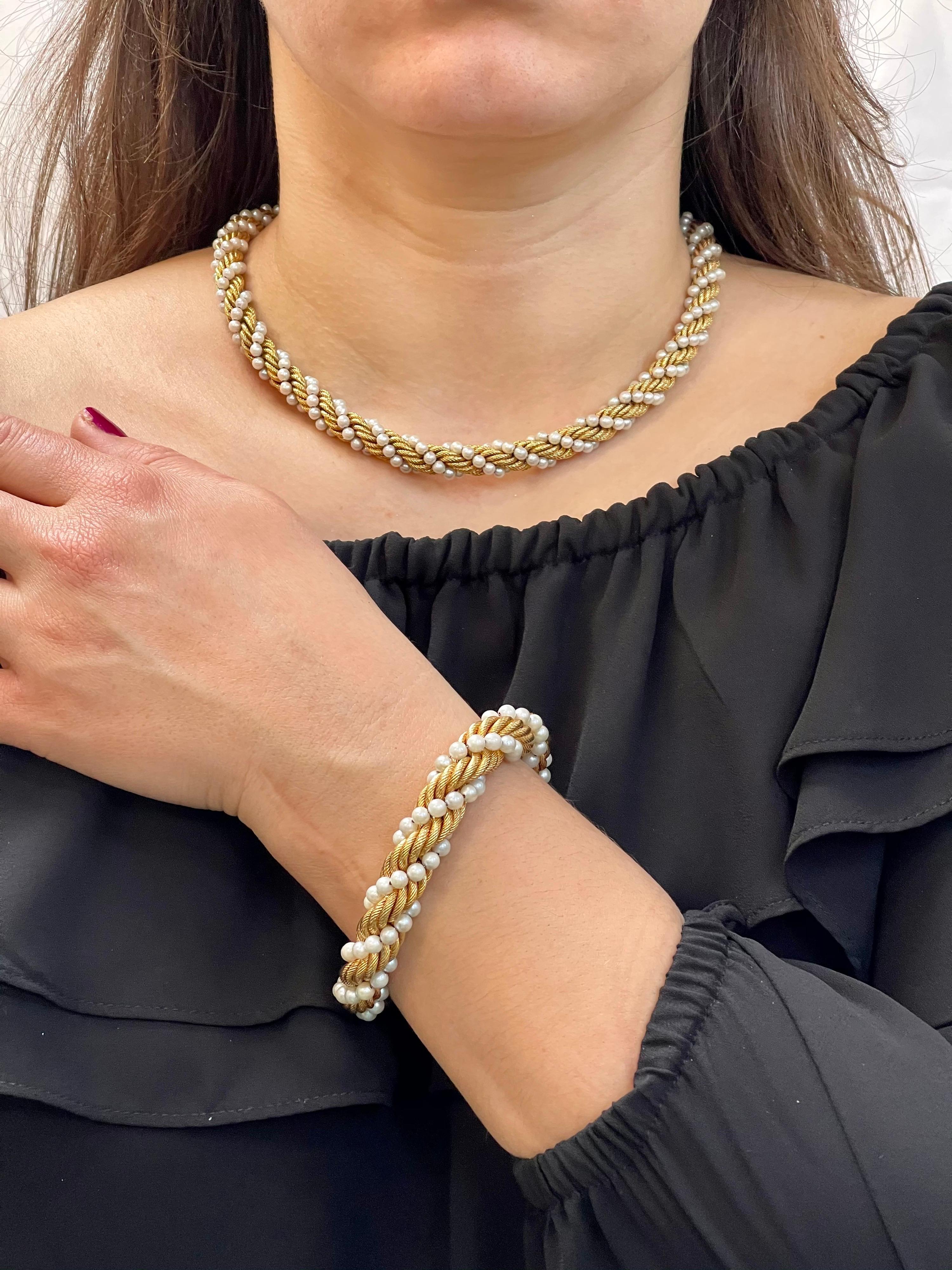 Bucherer Two-Piece Necklace and Bracelet Set in 18 Karat Yellow Gold and Pearls For Sale 11