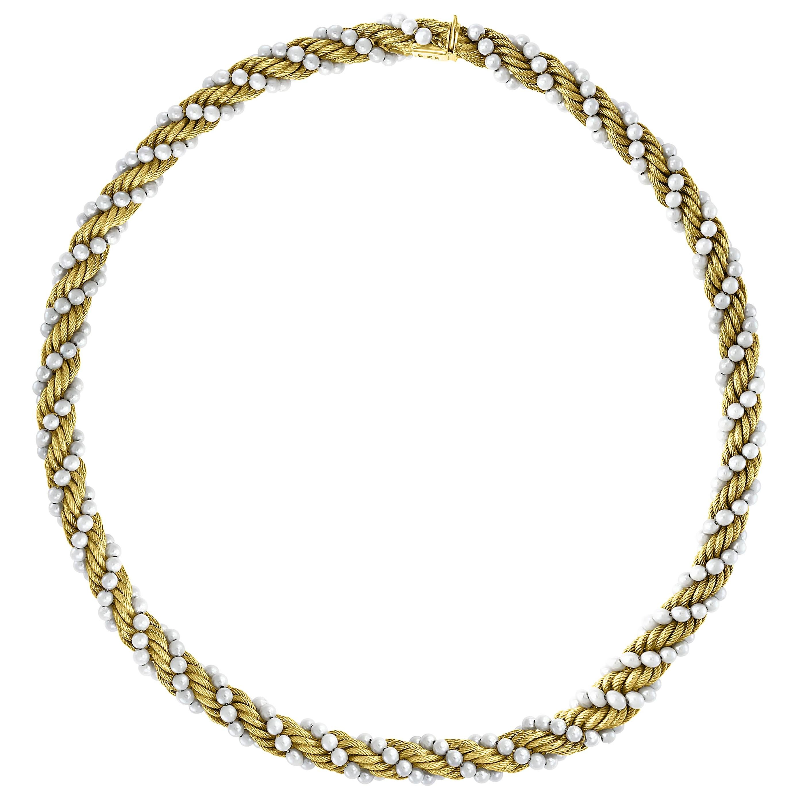 Bucherer Two-Piece Necklace and Bracelet Set in 18 Karat Yellow Gold and Pearls For Sale