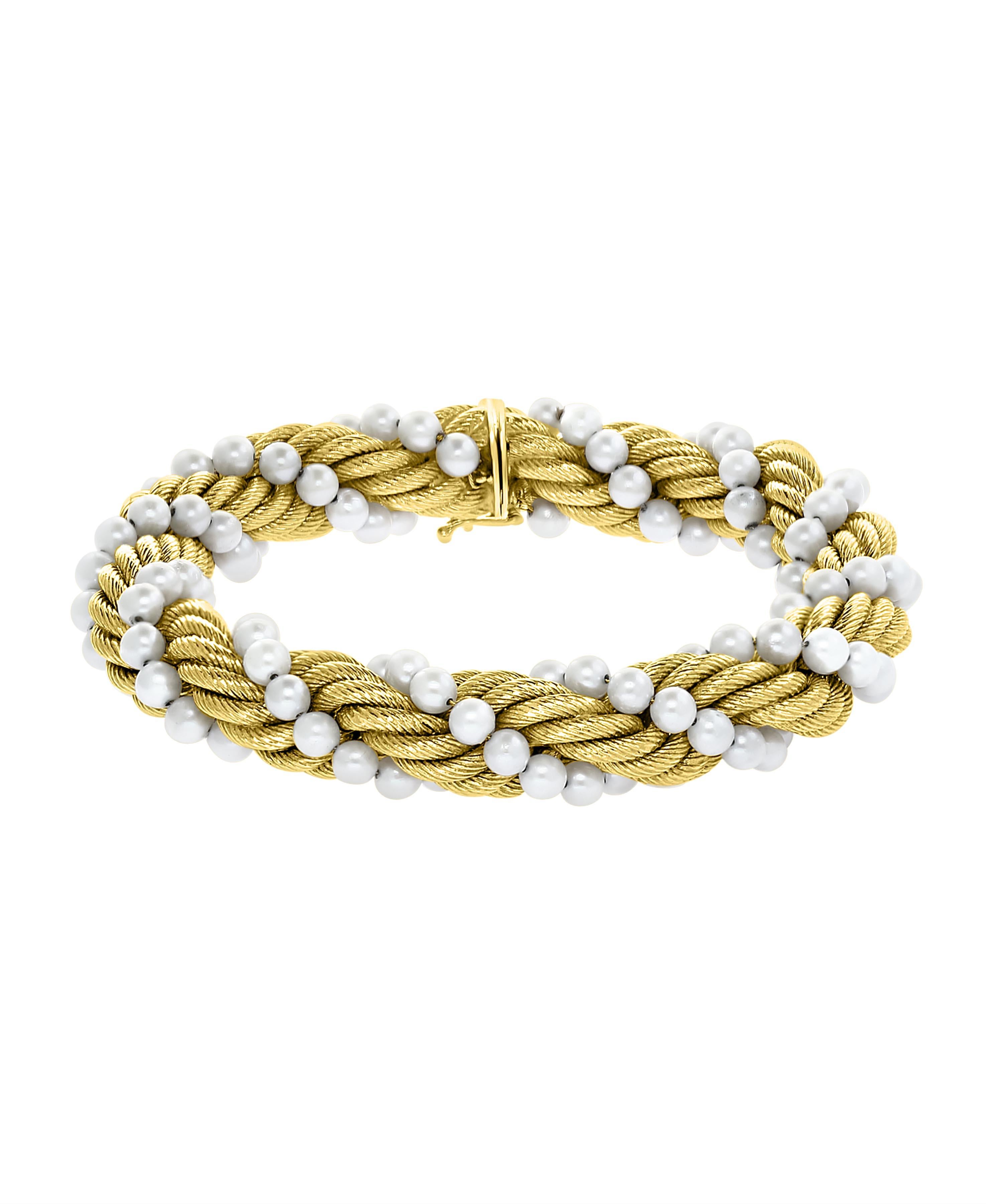 Bucherer, collier et bracelet deux pièces en or jaune 18 carats et perles Excellent état - En vente à New York, NY