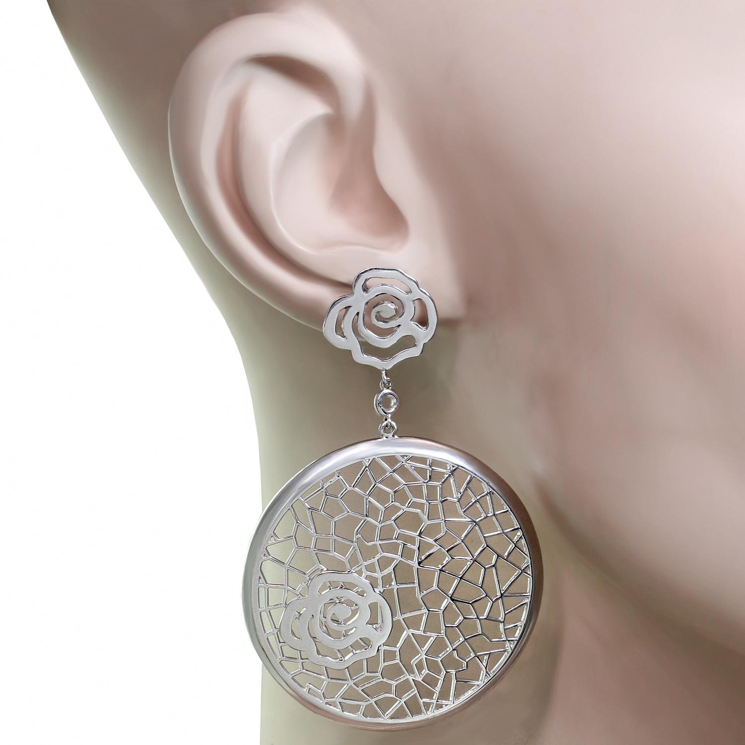 Bucherer White Gold Floral Drop Earrings In New Condition For Sale In New York, NY