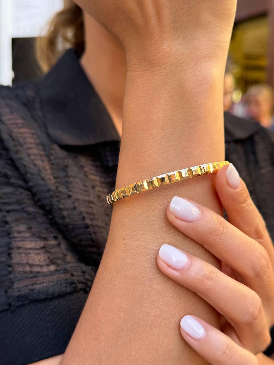 Bucheron Rose Gold Bangle In condizioni ottime in vendita a Firenze, FI